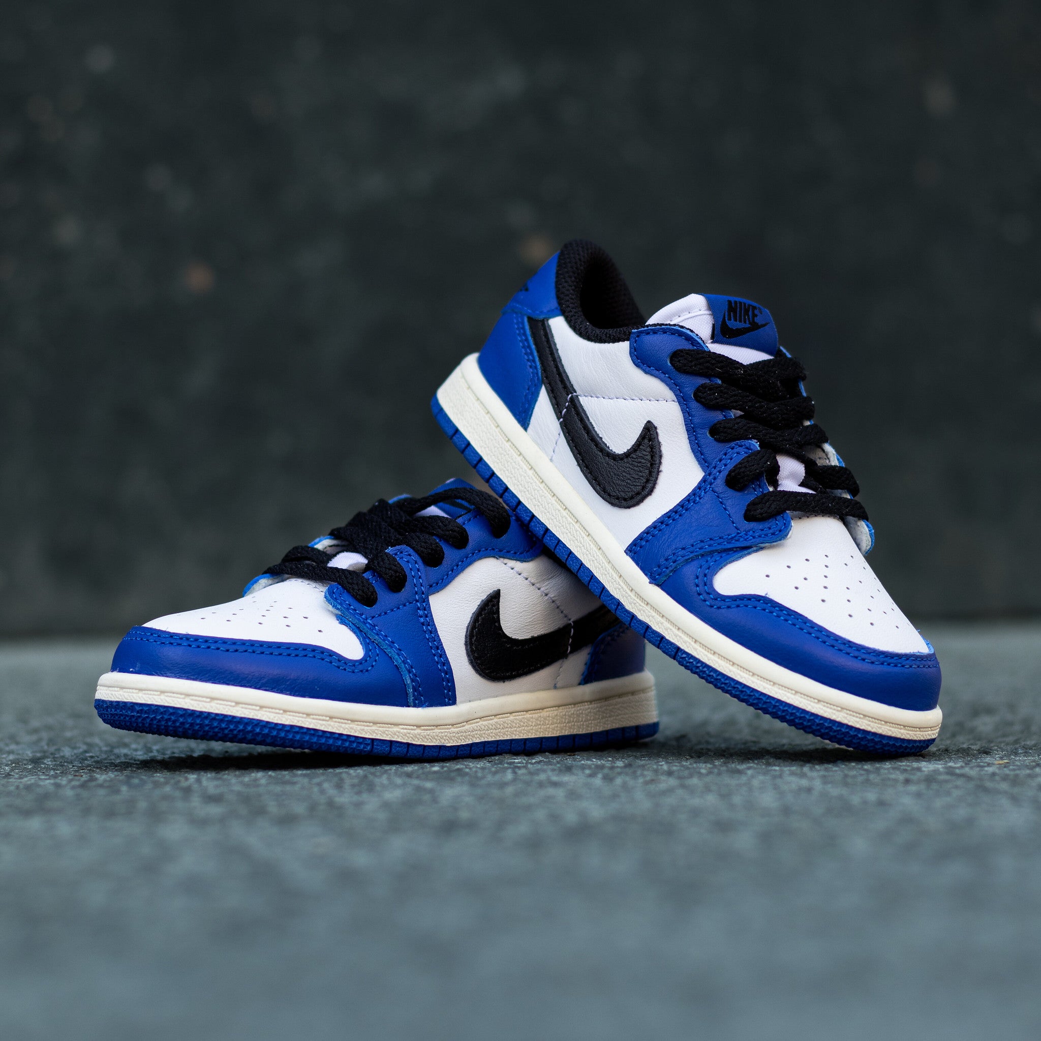 AIR JORDAN 1 LOW OG GAME ROYAL TD