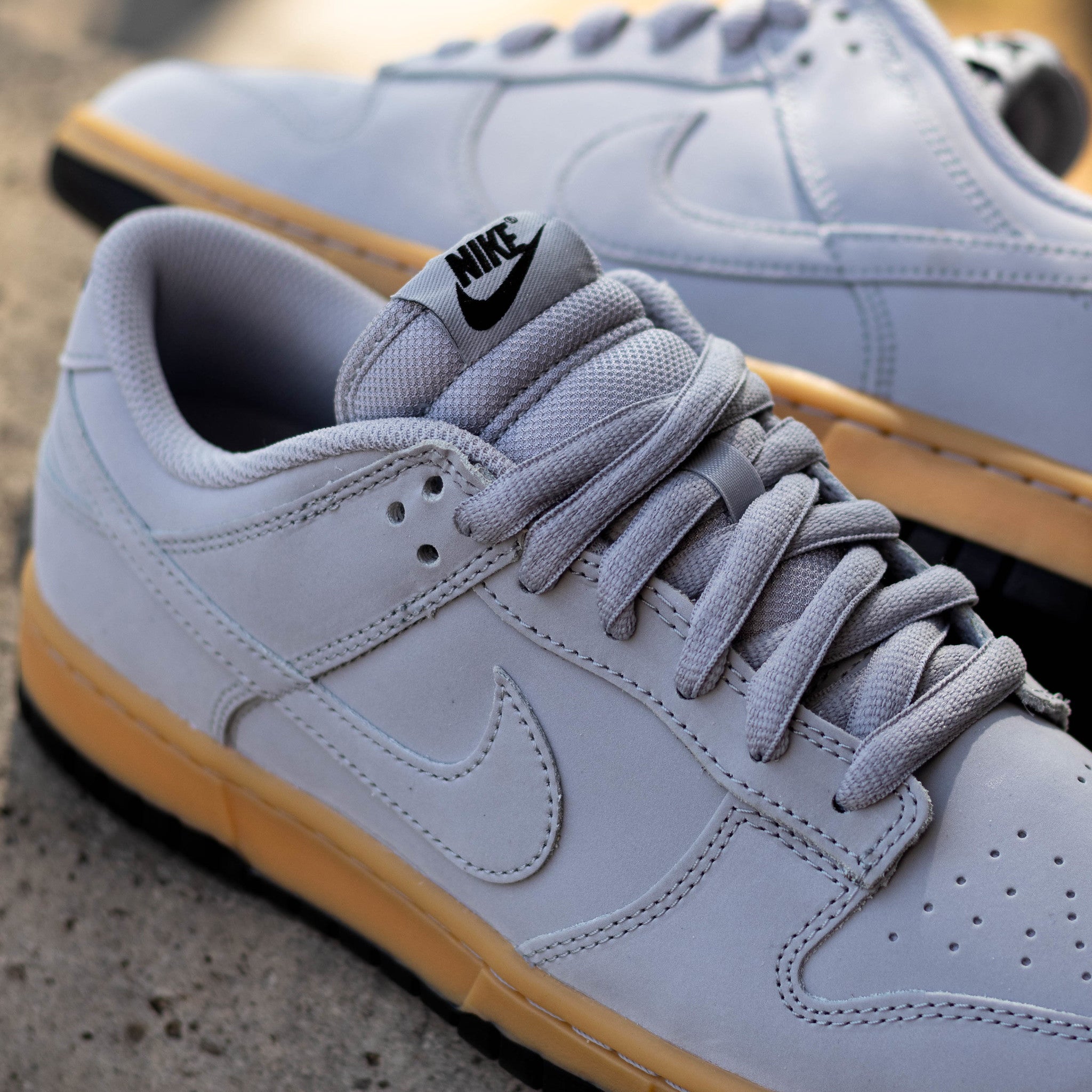 NIKE DUNK WOLF GREY GUM