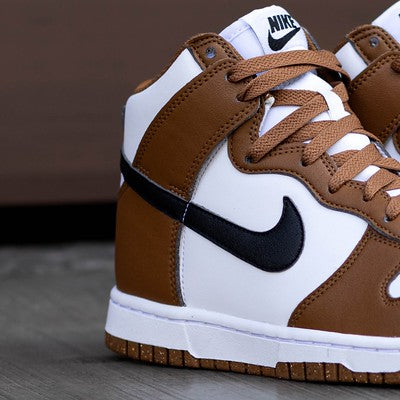 NIKE DUNK HIGH LIGHT BRITISH TAN W