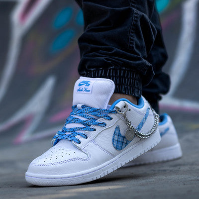 NIKE SB DUNK LOW X NICOLE HAUSE