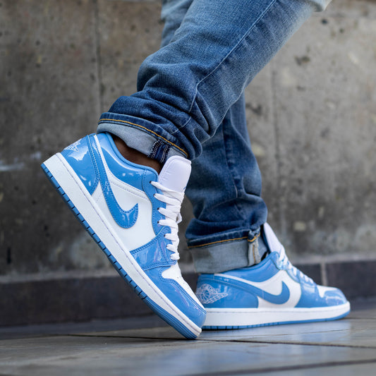 AIR JORDAN 1 LOW LEGEND BLUE