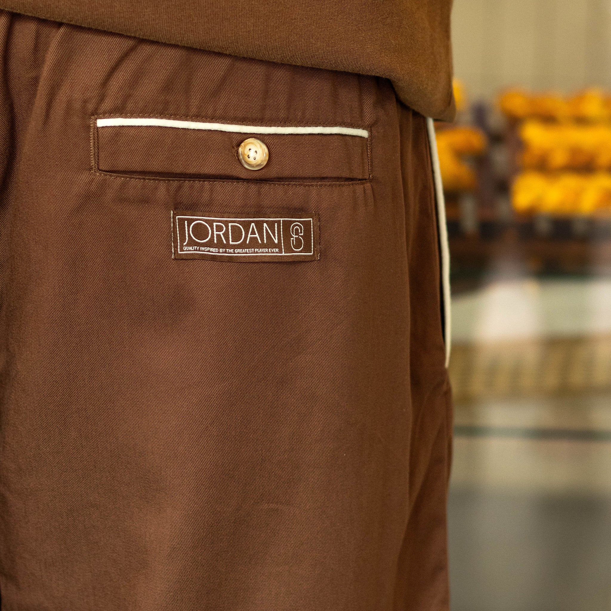 JORDAN X SOLEFLY SHORT BARISTA CACAO