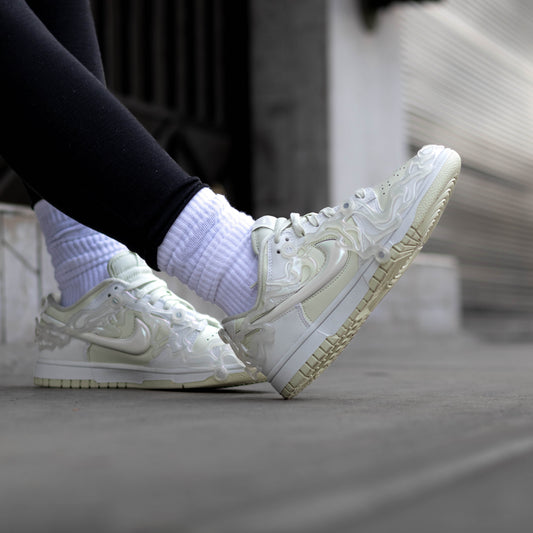 NIKE DUNK LOW LX SEA GLASS W