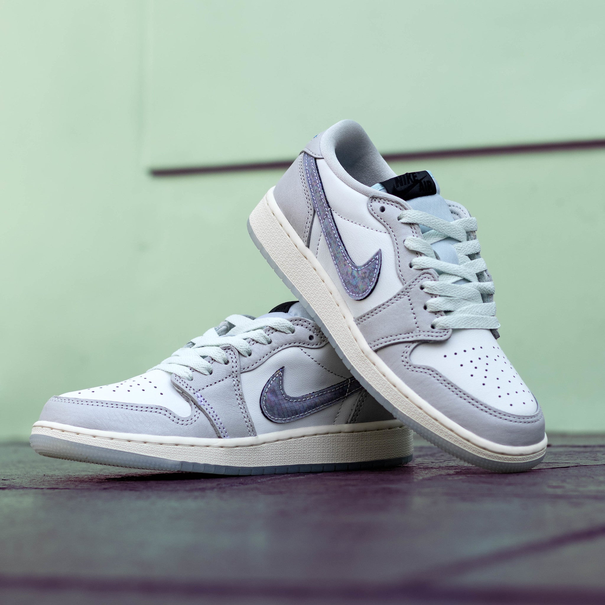 AIR JORDAN 1 LOW LUNAR NEW YEAR