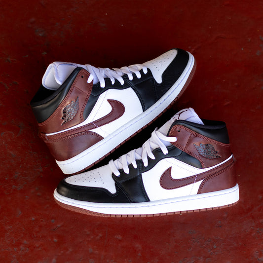 AIR JORDAN 1 MID DARK PONY