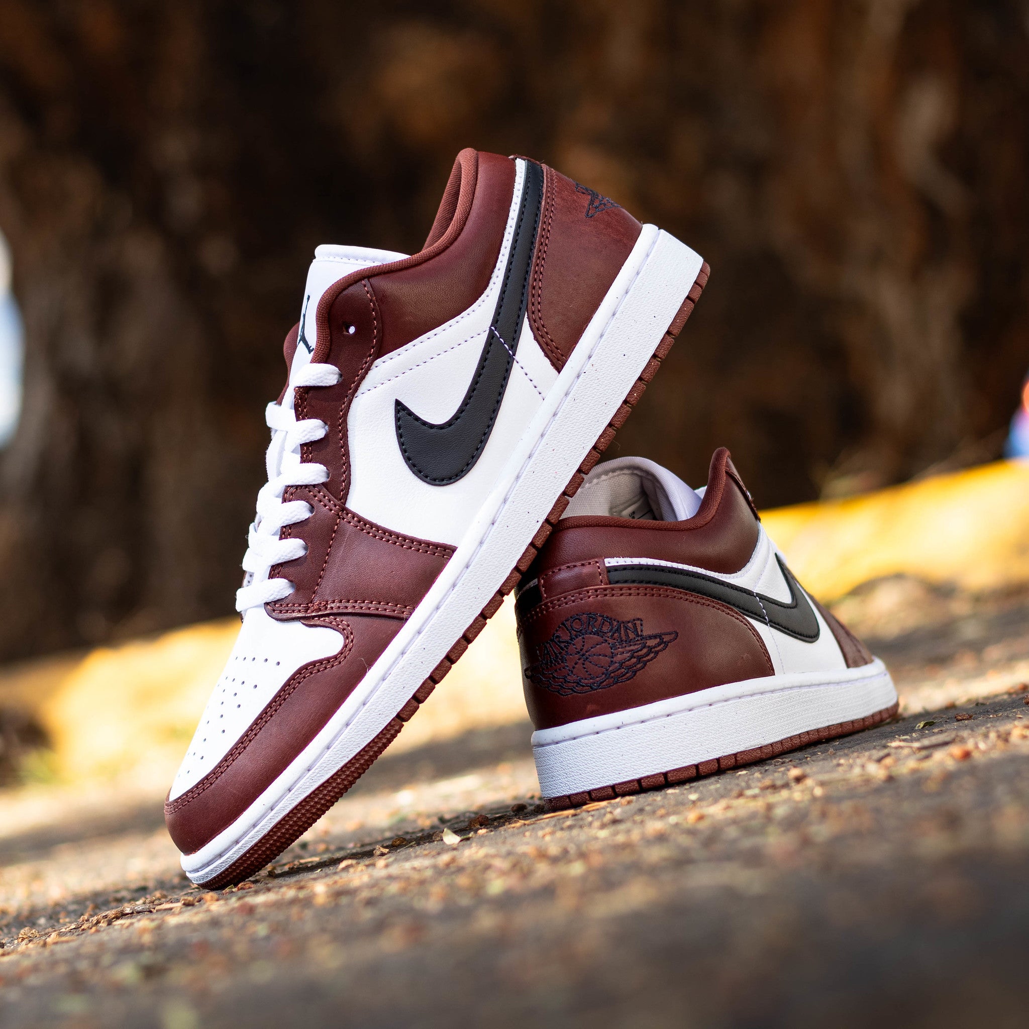 AIR JORDAN 1 LOW DARK PONY