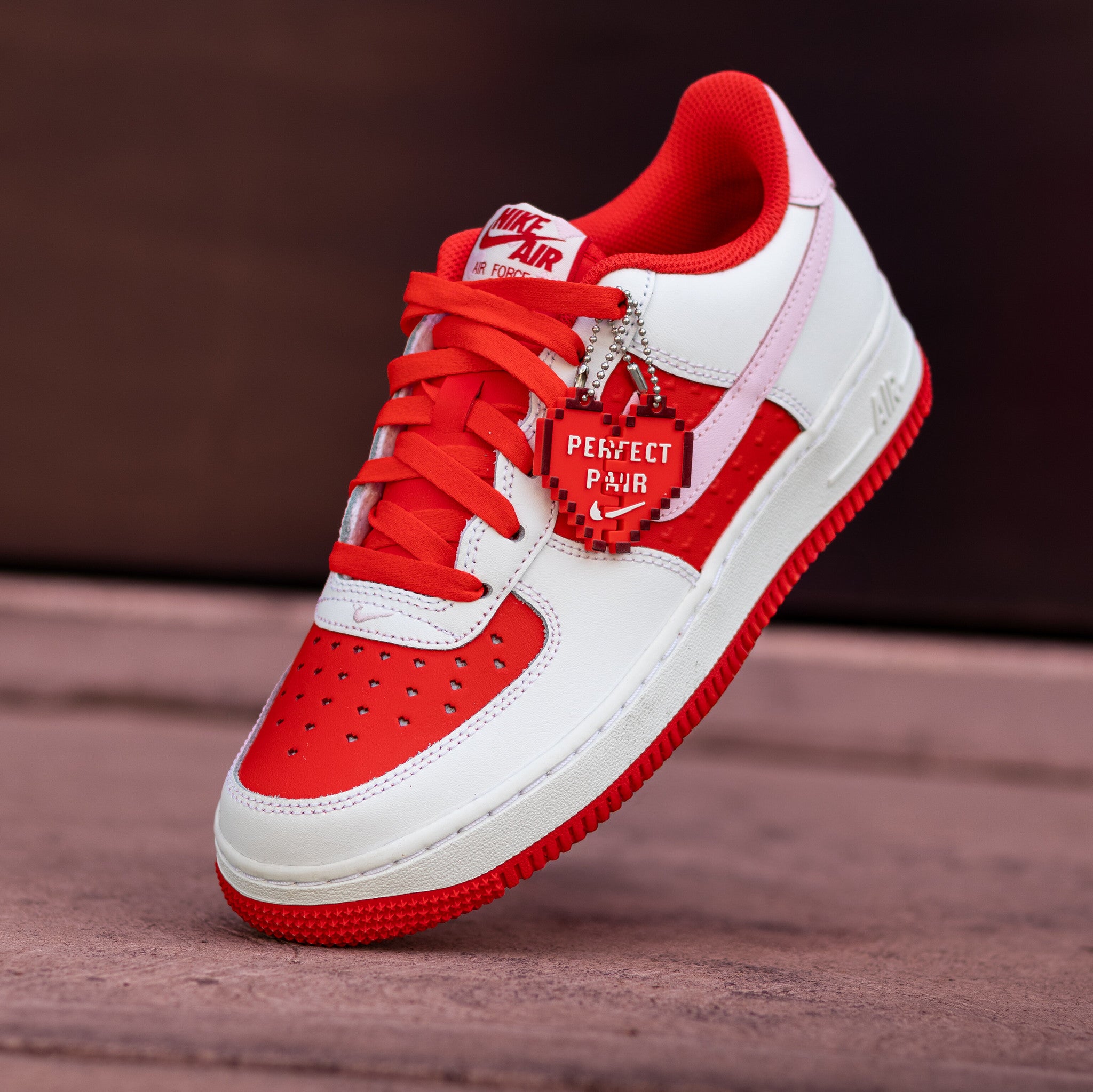 NIKE AIR FORCE ONE LOW SAN VALENTINES 25