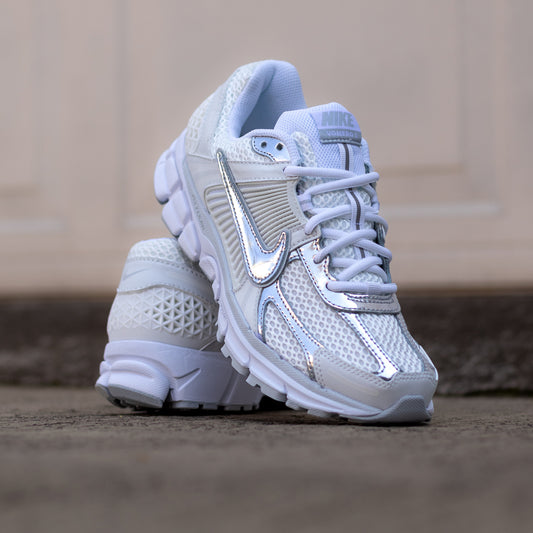 NIKE ZOOM VOMERO 5 CHROME TOE W