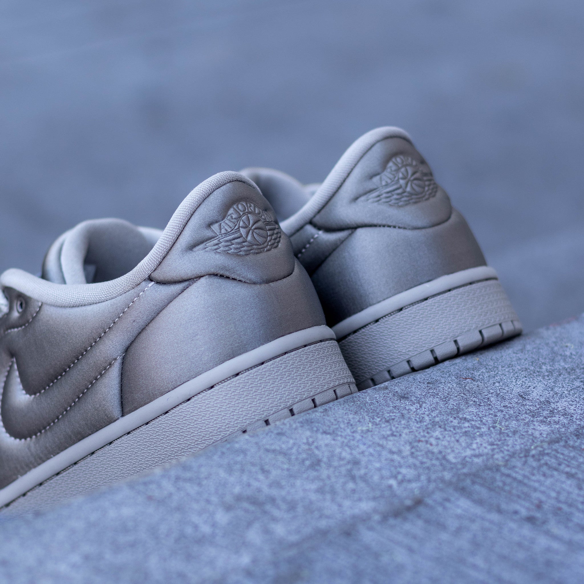 AIR JORDAN 1 LOW MM SATIN GREY W