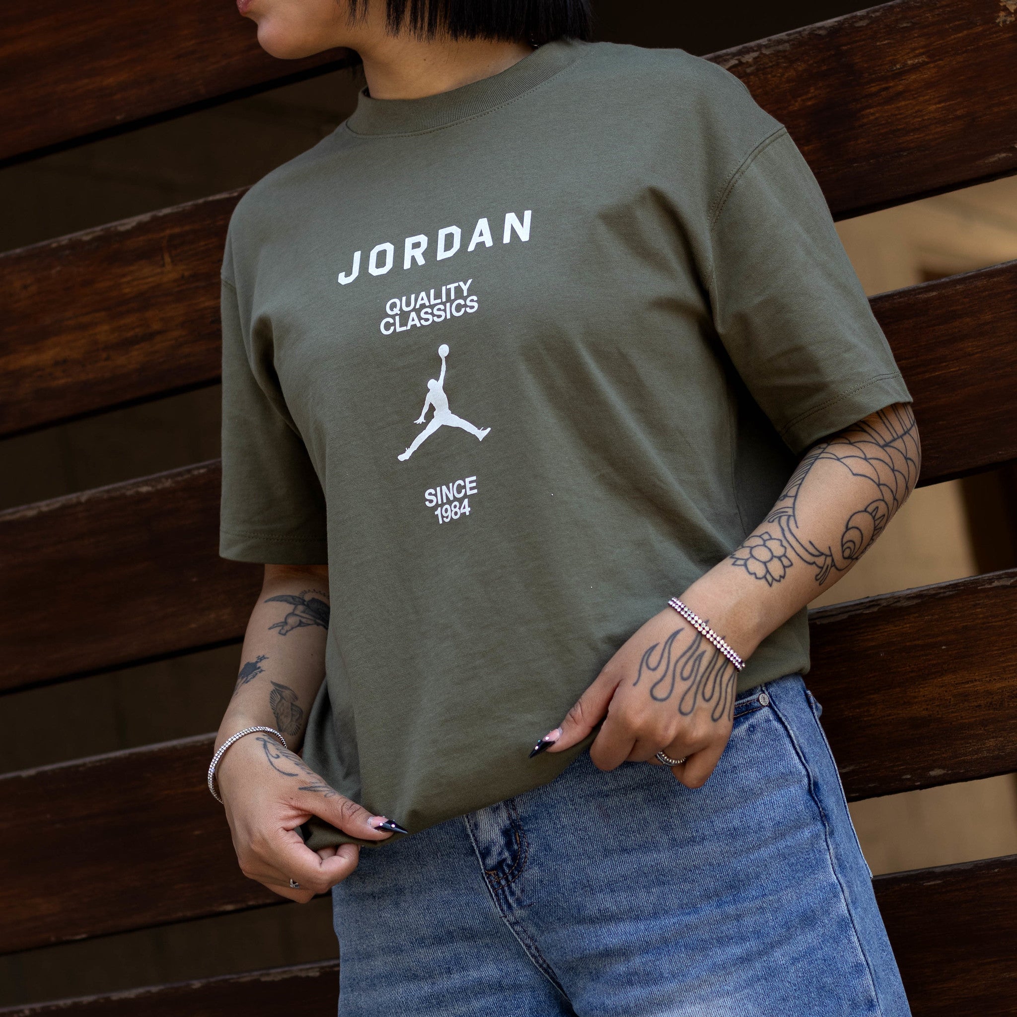 JORDAN TEE MEDIUM OLIVE FLIGHT CLASSIC QUALITY