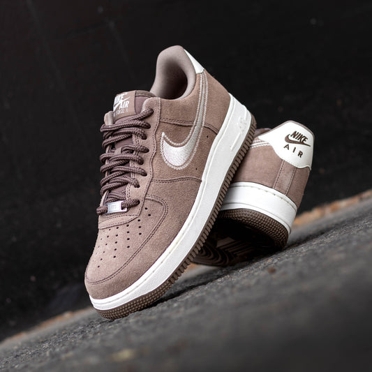 NIKE AIR FORCE LOW ONE MINK BROWN