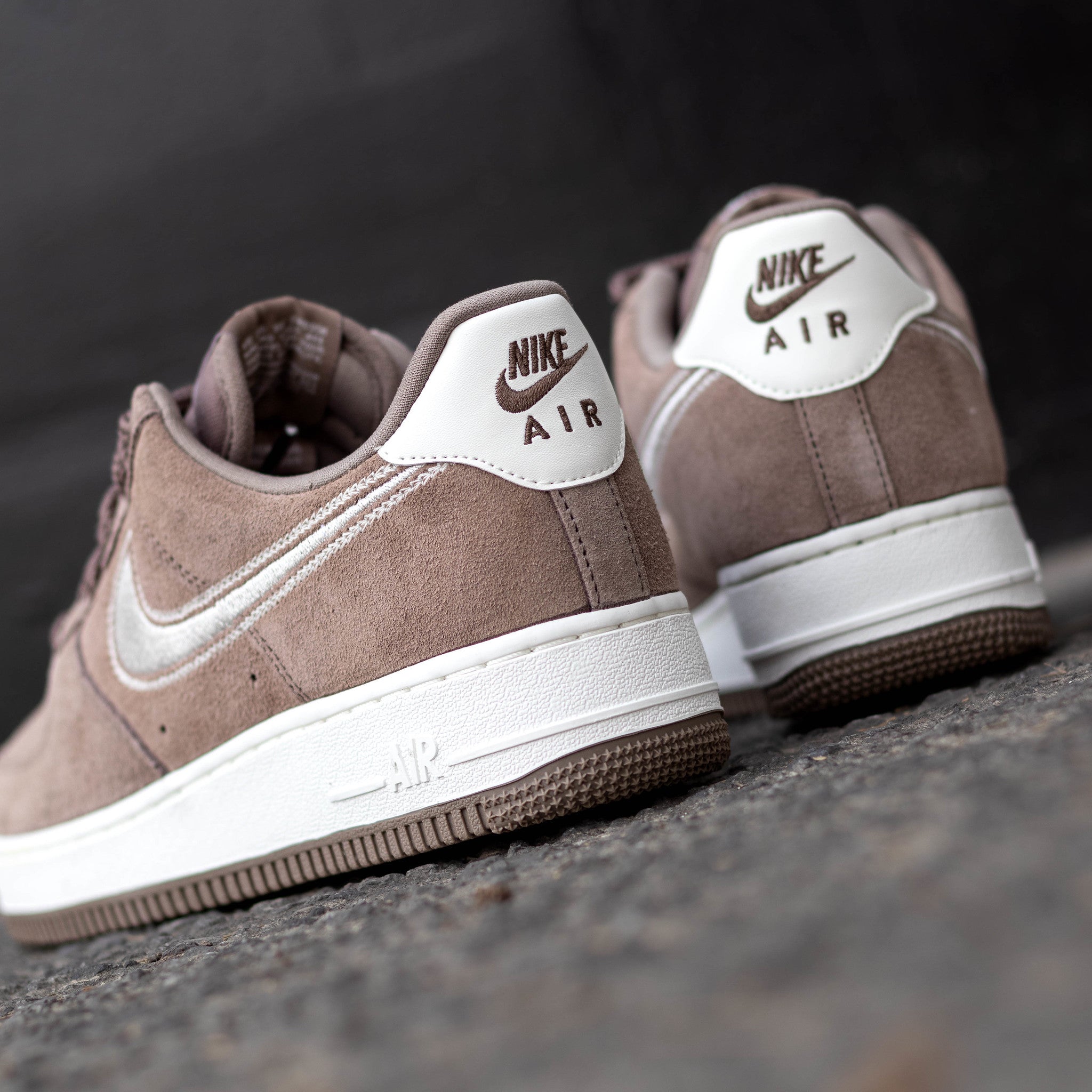 NIKE AIR FORCE LOW ONE MINK BROWN