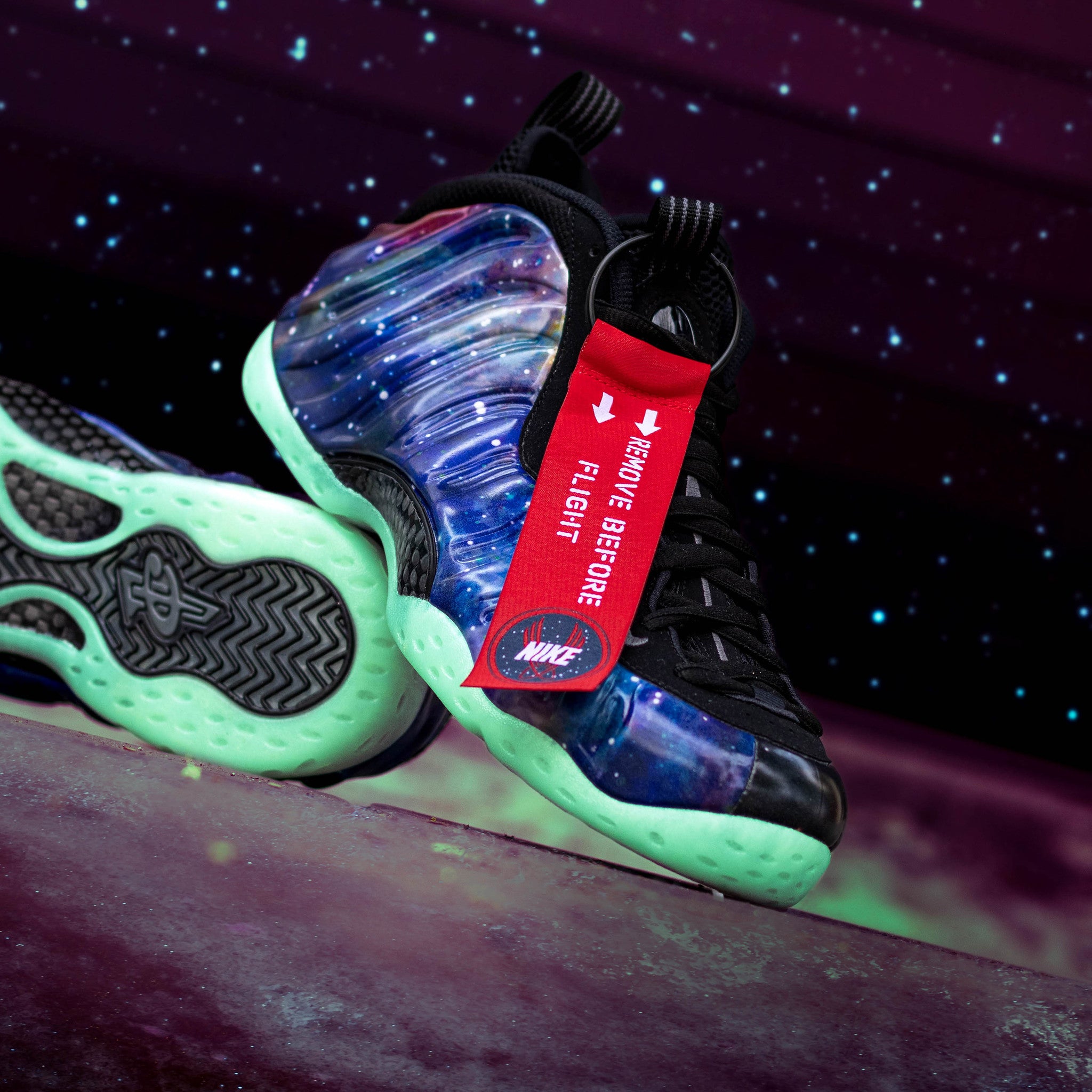 NIKE AIR FOAMPOSITE ONE GALAXY