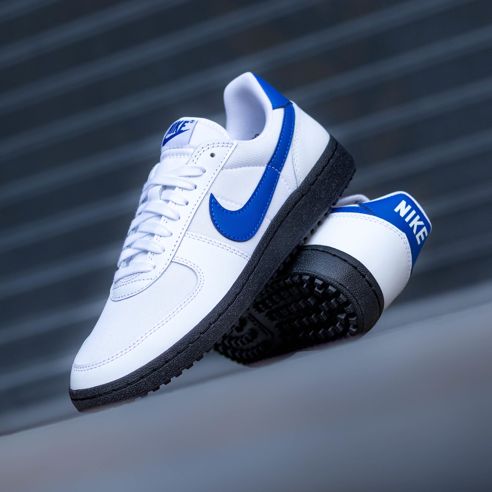 NIKE FIELD GENERAL 83 WHITE VARSITY ROYAL