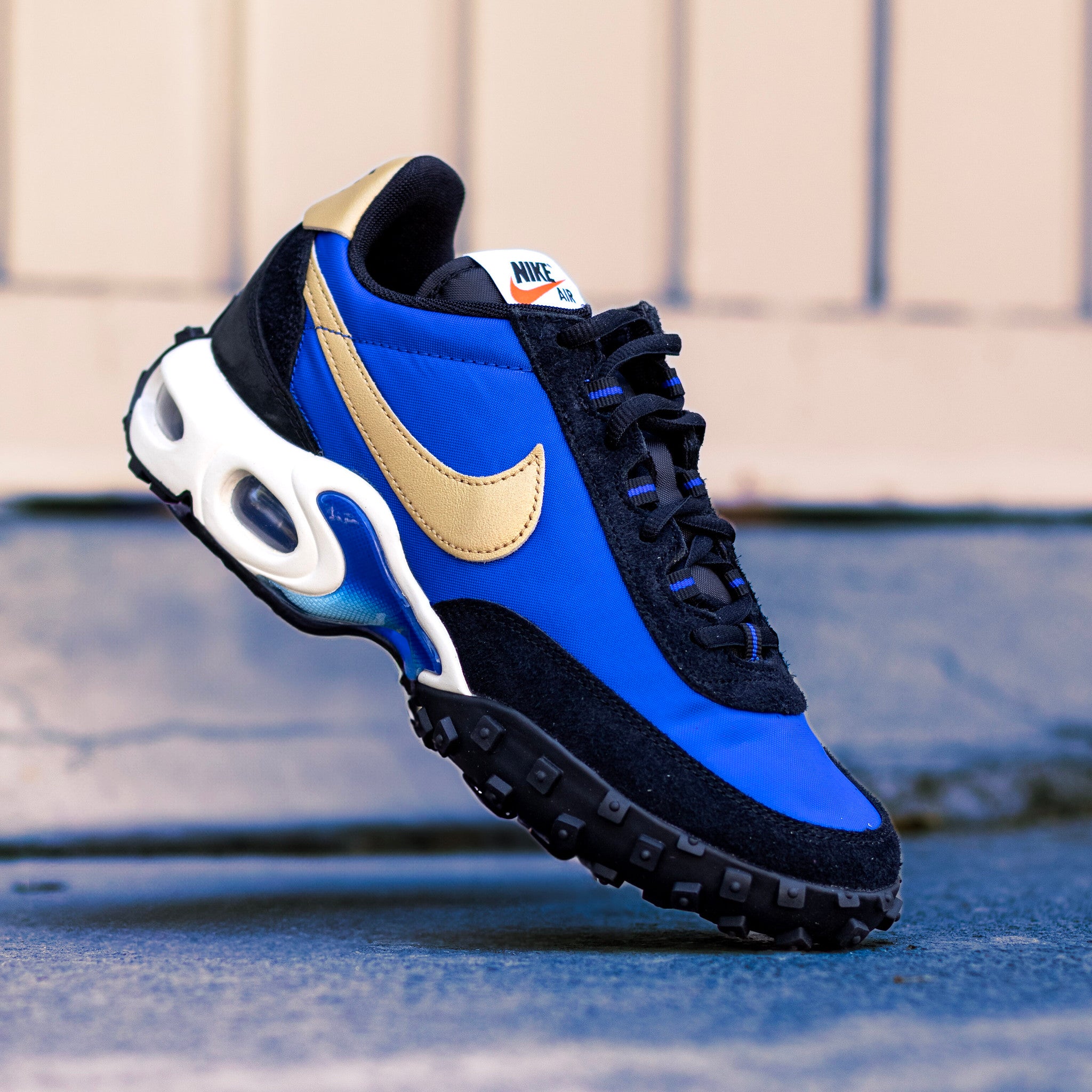 NIKE AIR MAX WAFFLE HYPER BLUE