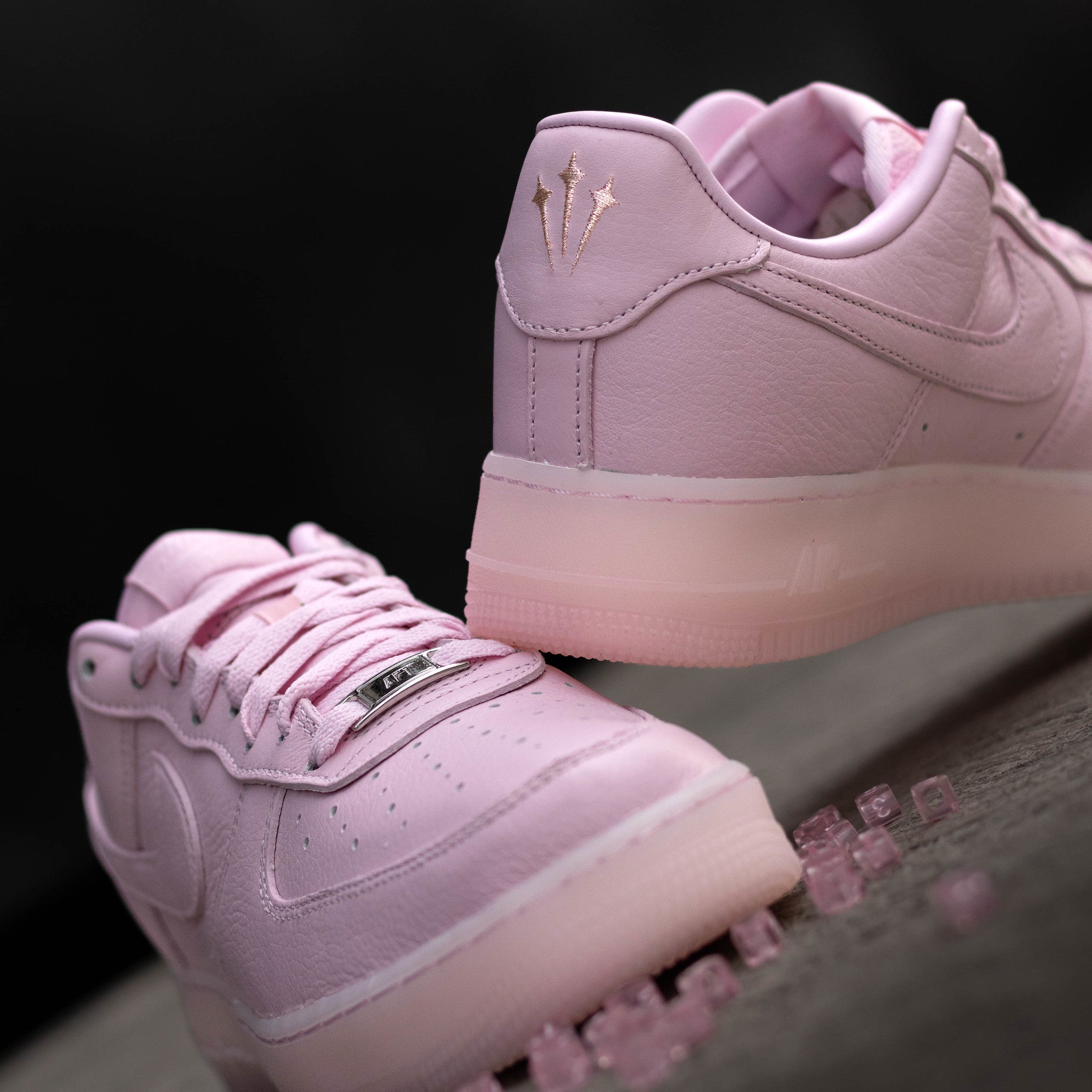 NIKE AIR FORCE ONE LOW NOCTA PINK FOAM