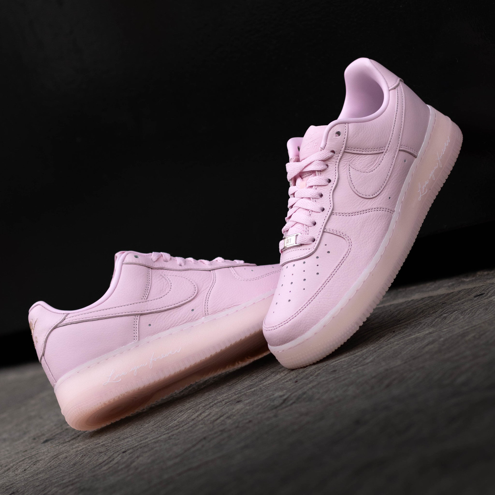 NIKE AIR FORCE ONE LOW NOCTA PINK FOAM
