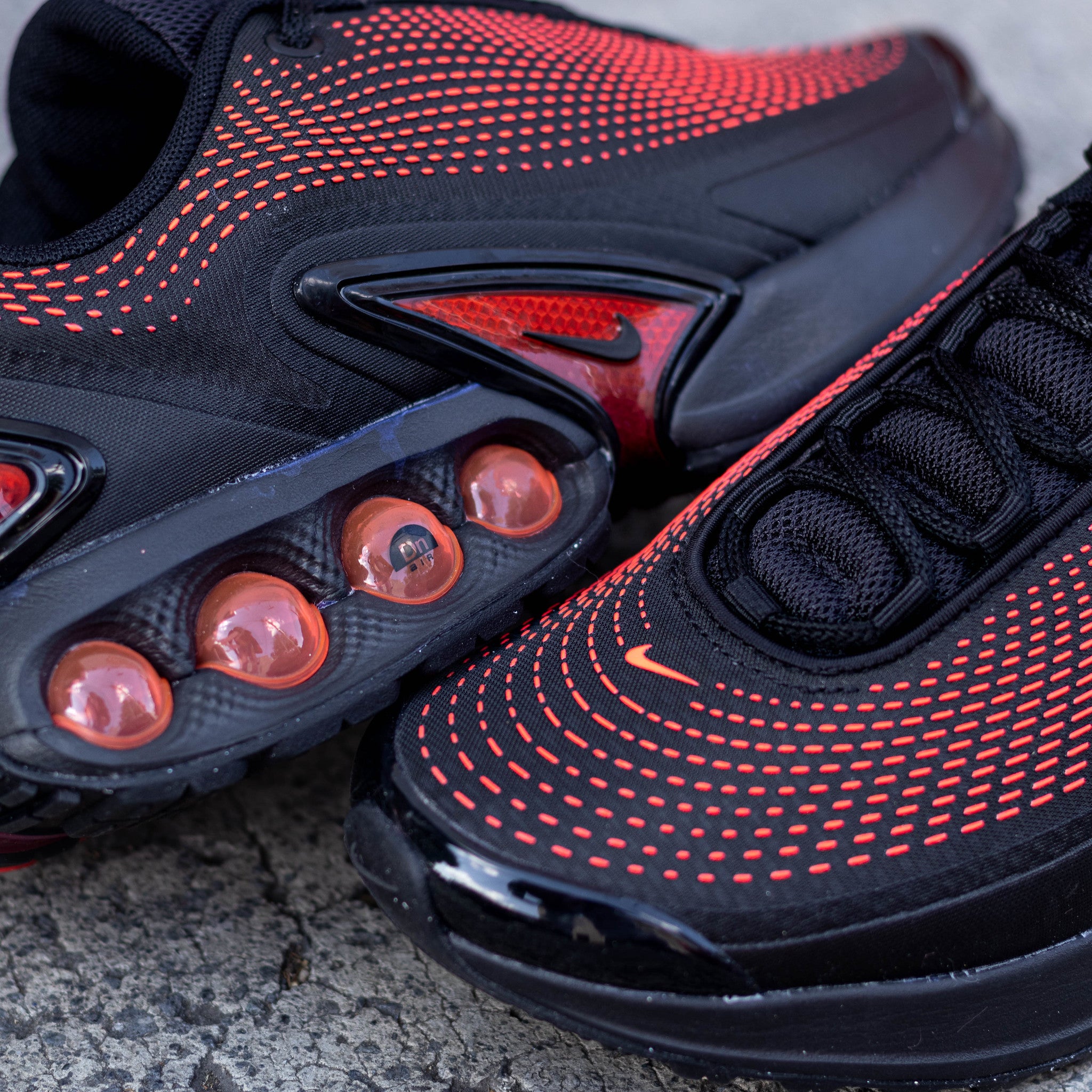 NIKE AIR MAX DN BRED