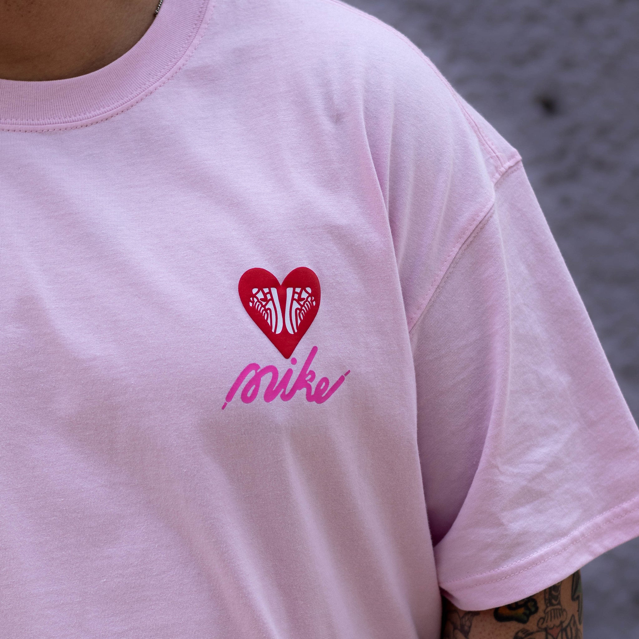 NIKE TEE PINK V DAY