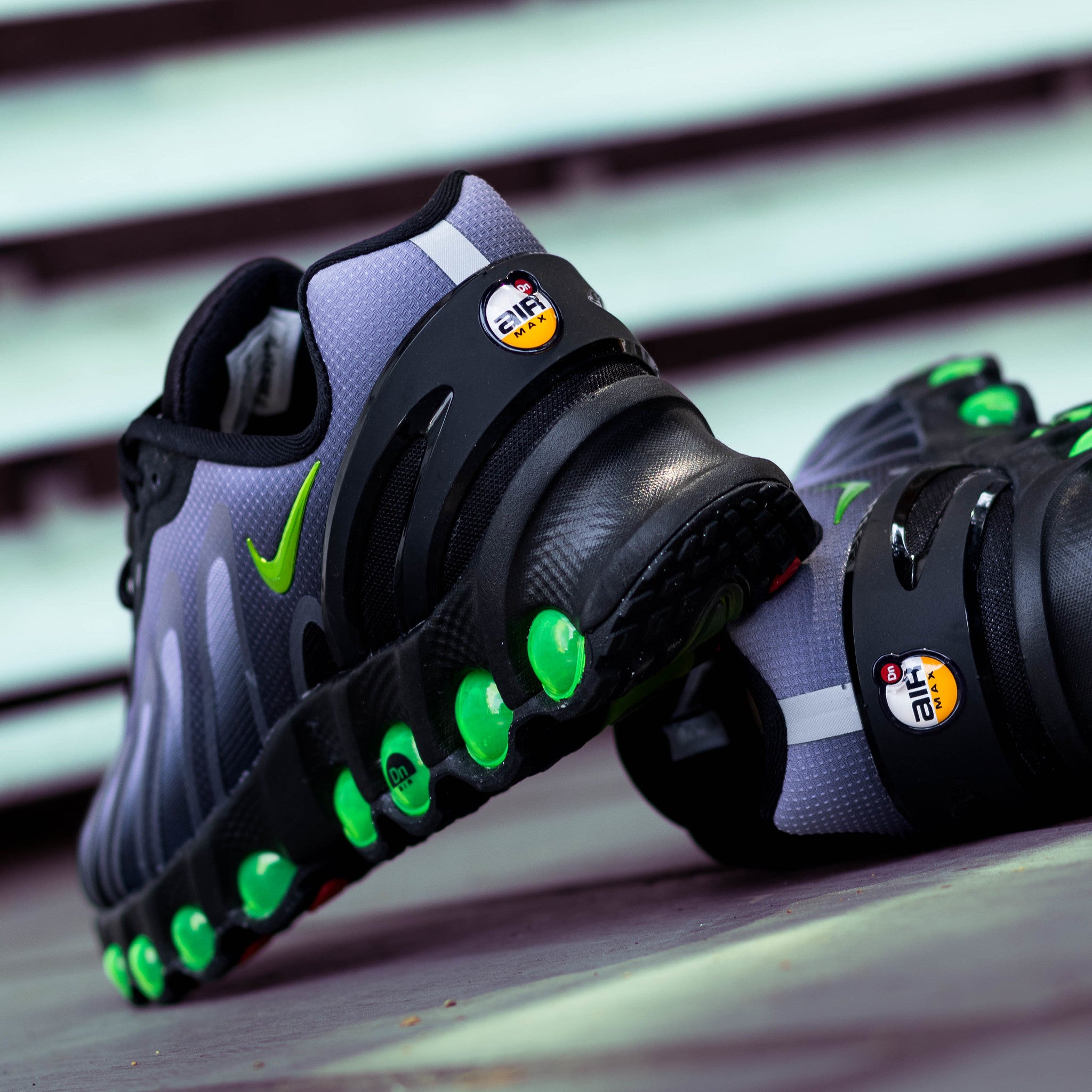 NIKE AIR MAX DN8 BLACK VOLT