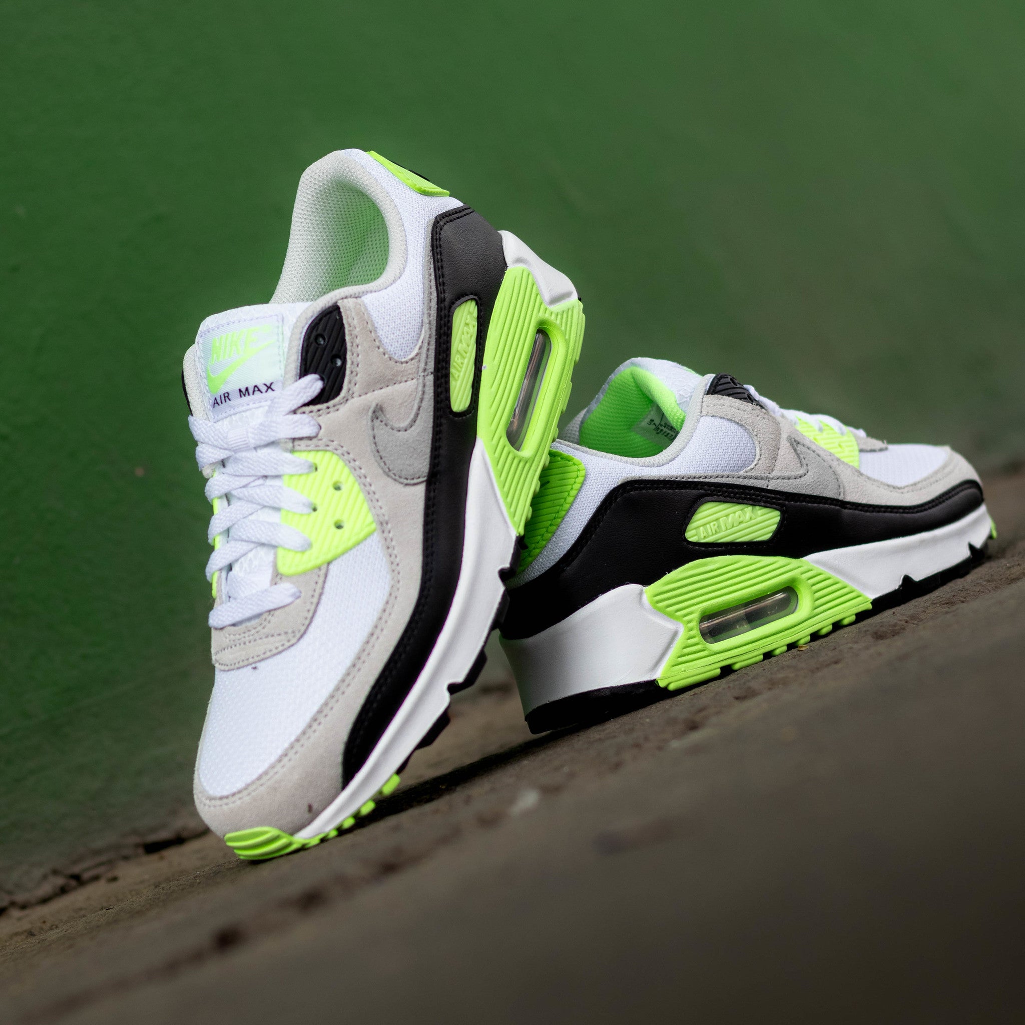NIKE AIR MAX 90 VAPOR GREEN