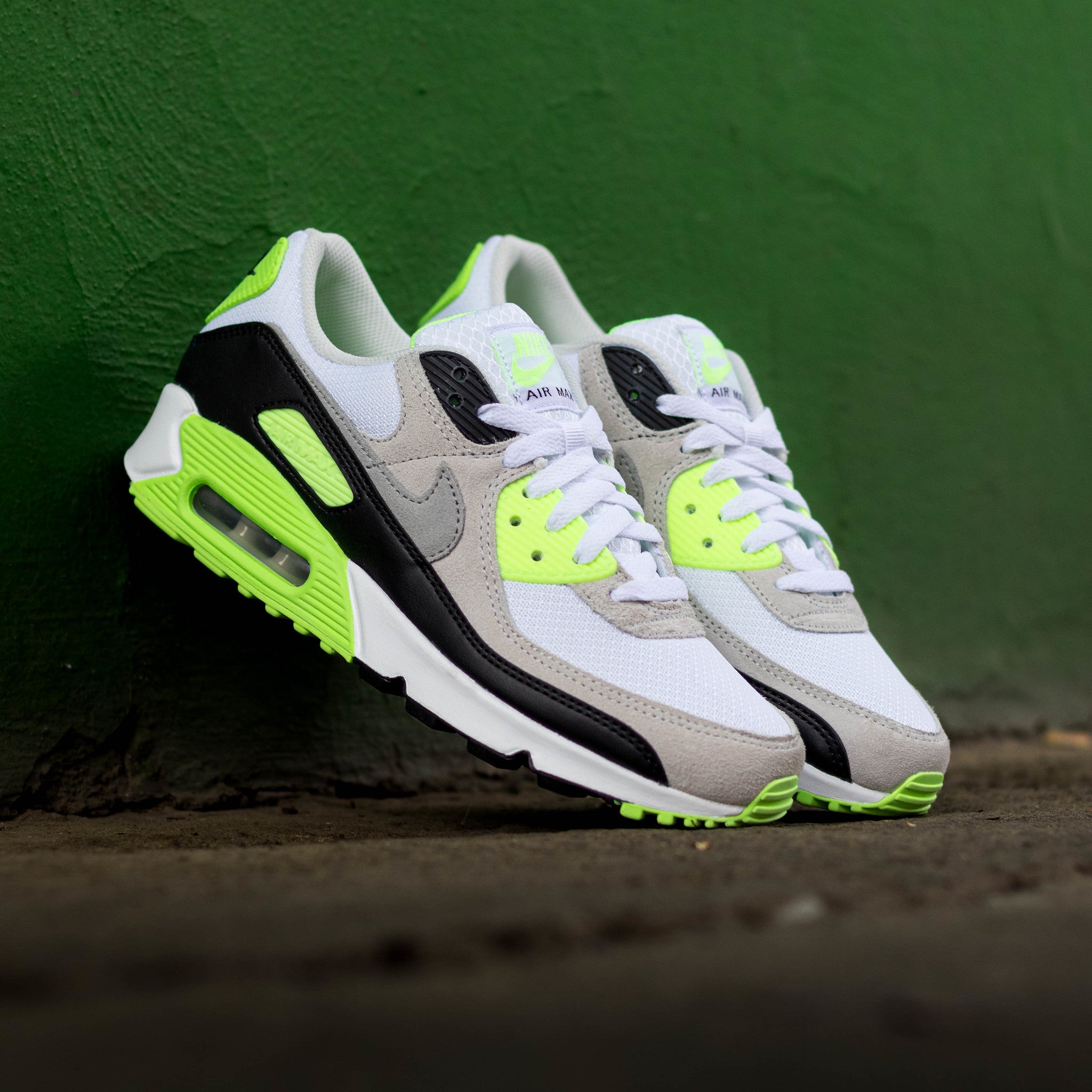 NIKE AIR MAX 90 VAPOR GREEN