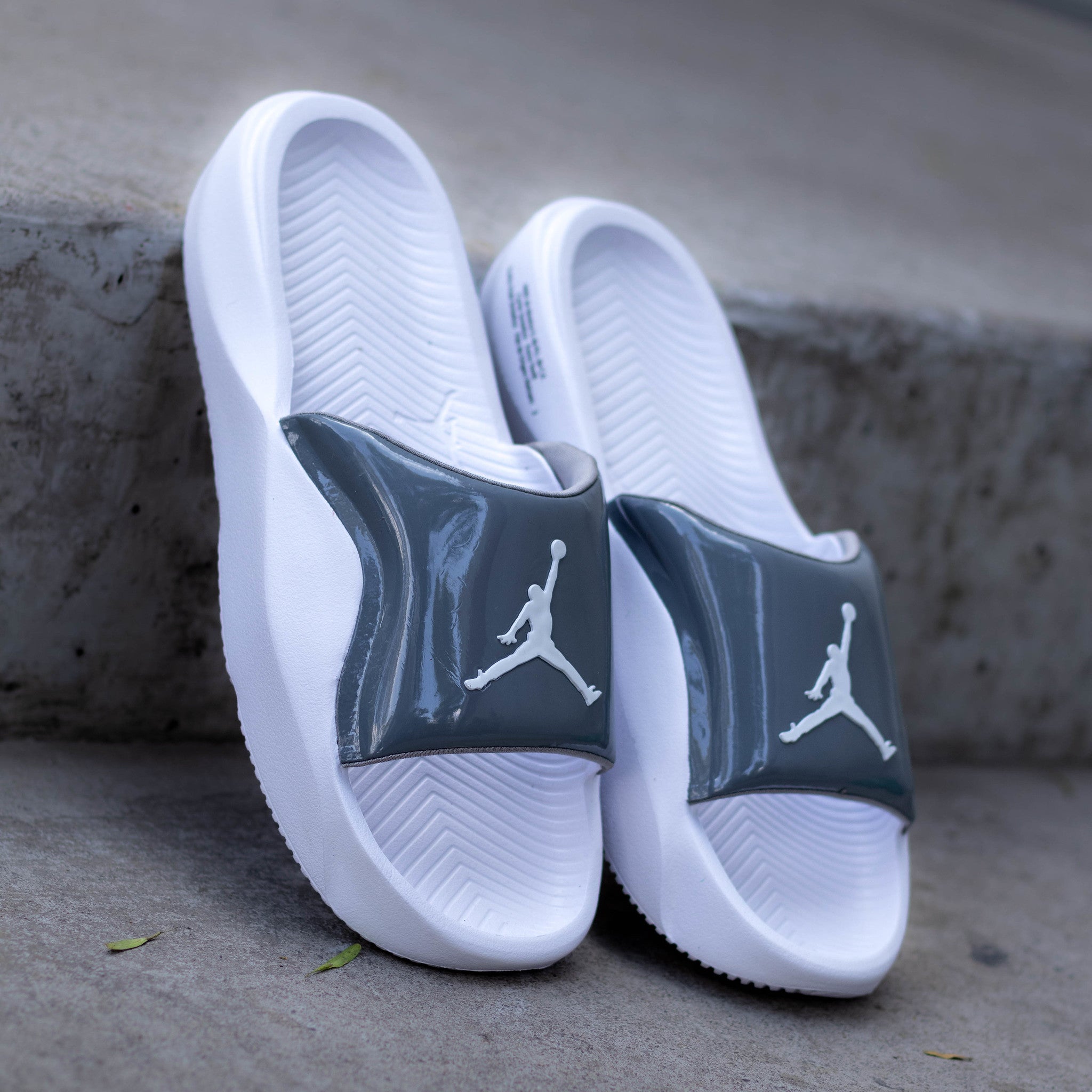 JORDAN FRANCHISE SLIDE COOL GREY