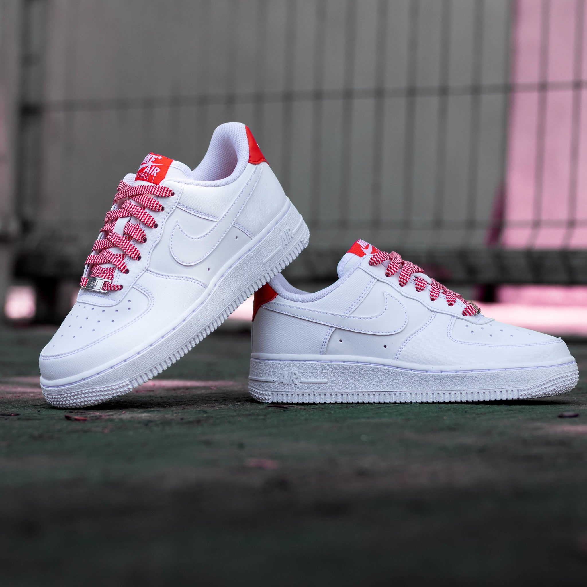 NIKE AIR FORCE ONE LOW WHITE HABANERO RED W