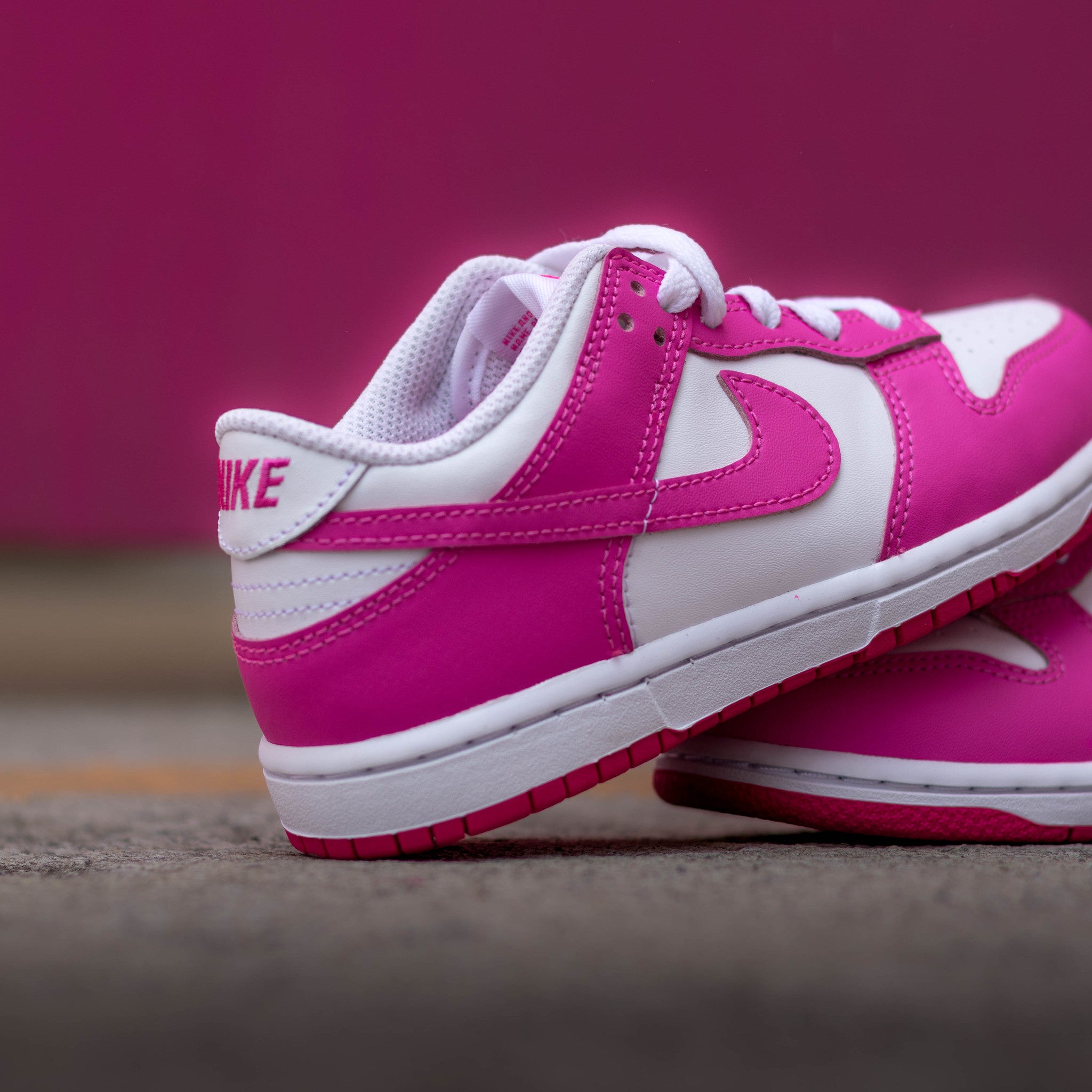 NIKE DUNK LOW LASER FUCHSIA PS