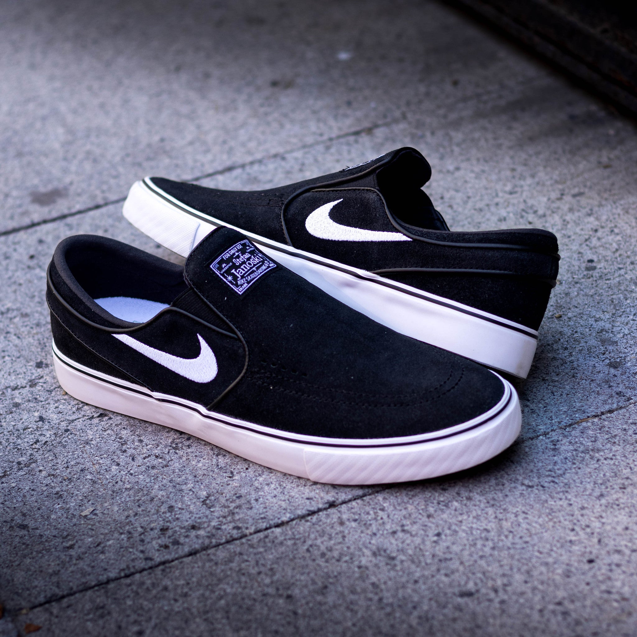 NIKE SB STEFAN JANOSKI SLIP BLACK
