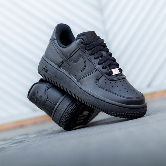 NIKE AIR FORCE ONE LOW BLACK W