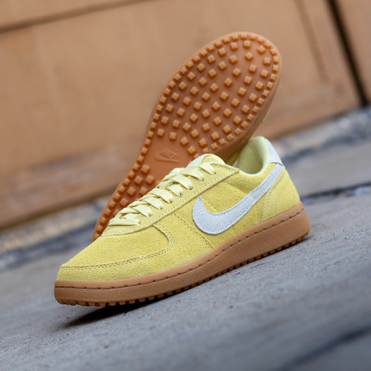 NIKE-FIELD GENERAL SOFT YELLOW GUM