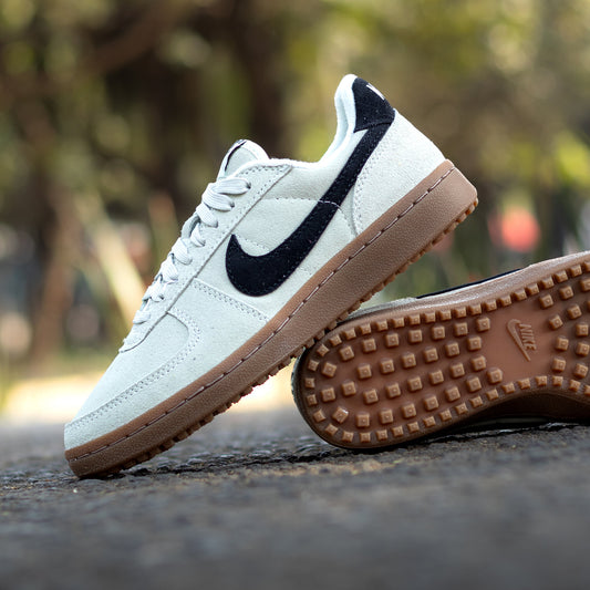 NIKE FIELD GENERAL BARELY GREEN GUM