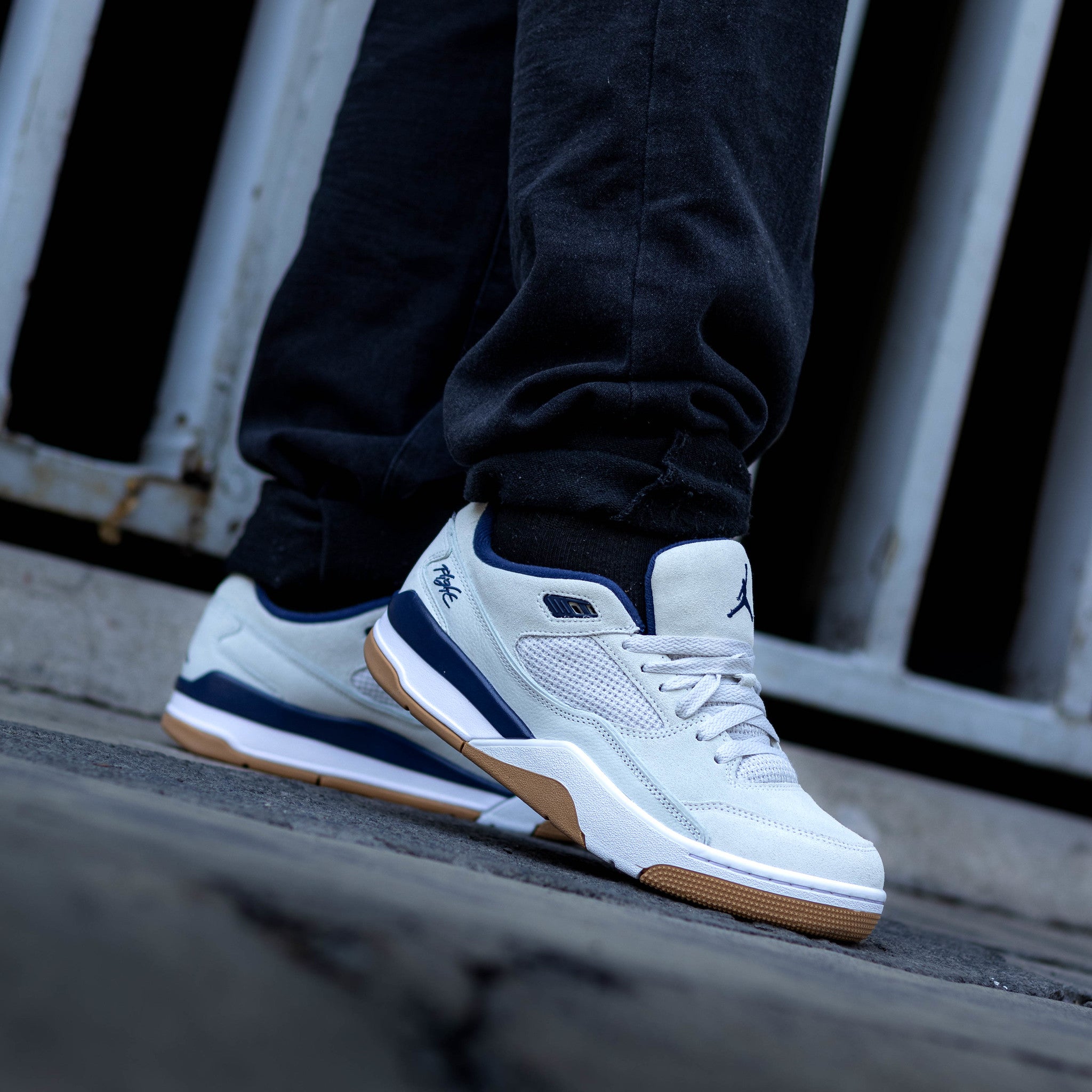 AIR JORDAN FLIGHT COURT NEUTRAL GREY BLUE