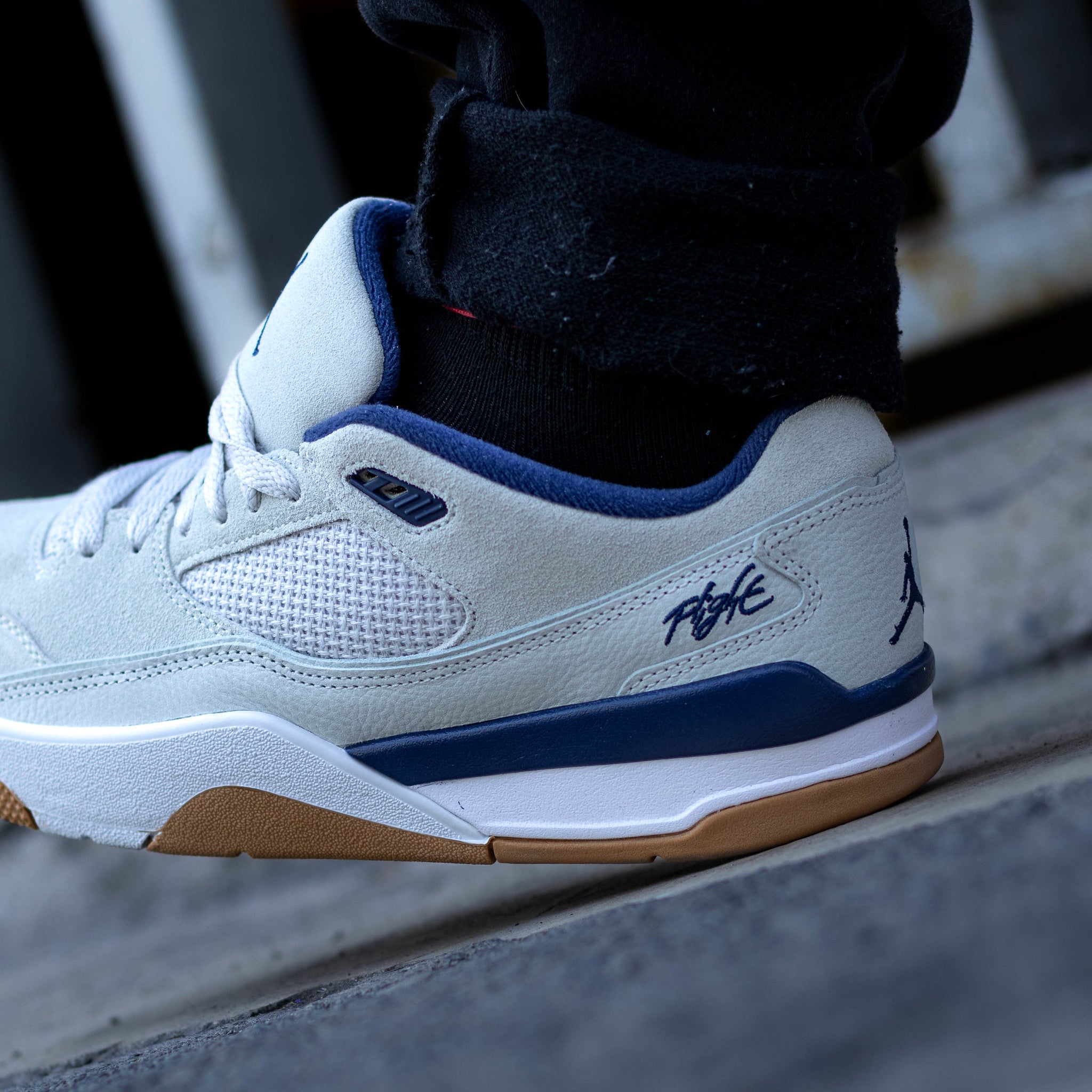 AIR JORDAN FLIGHT COURT NEUTRAL GREY BLUE