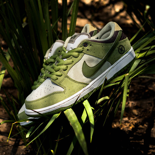 NIKE DUNK SB  X YUTO MATCHA
