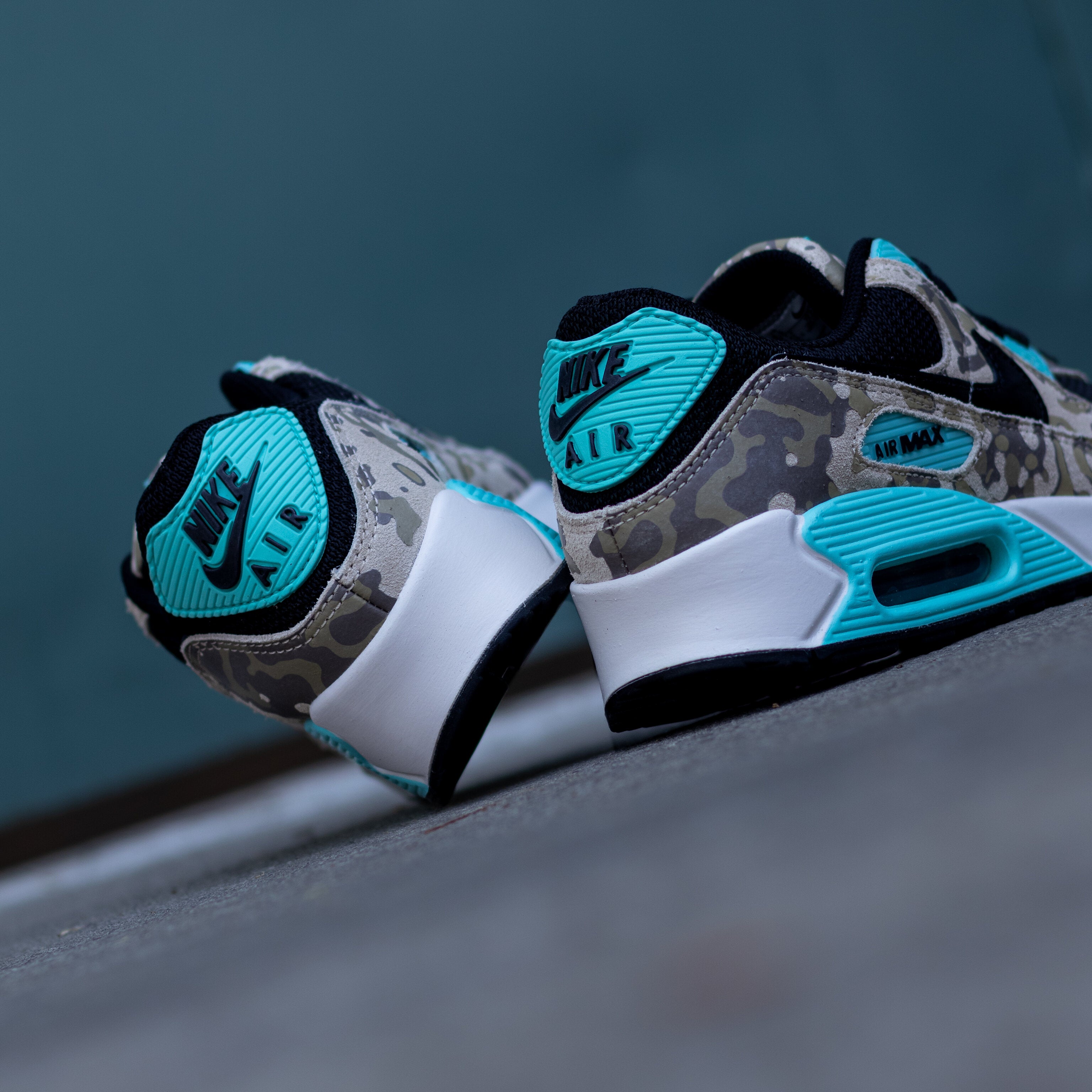 NIKE AIR MAX 90 CAMO AURORA GREEN
