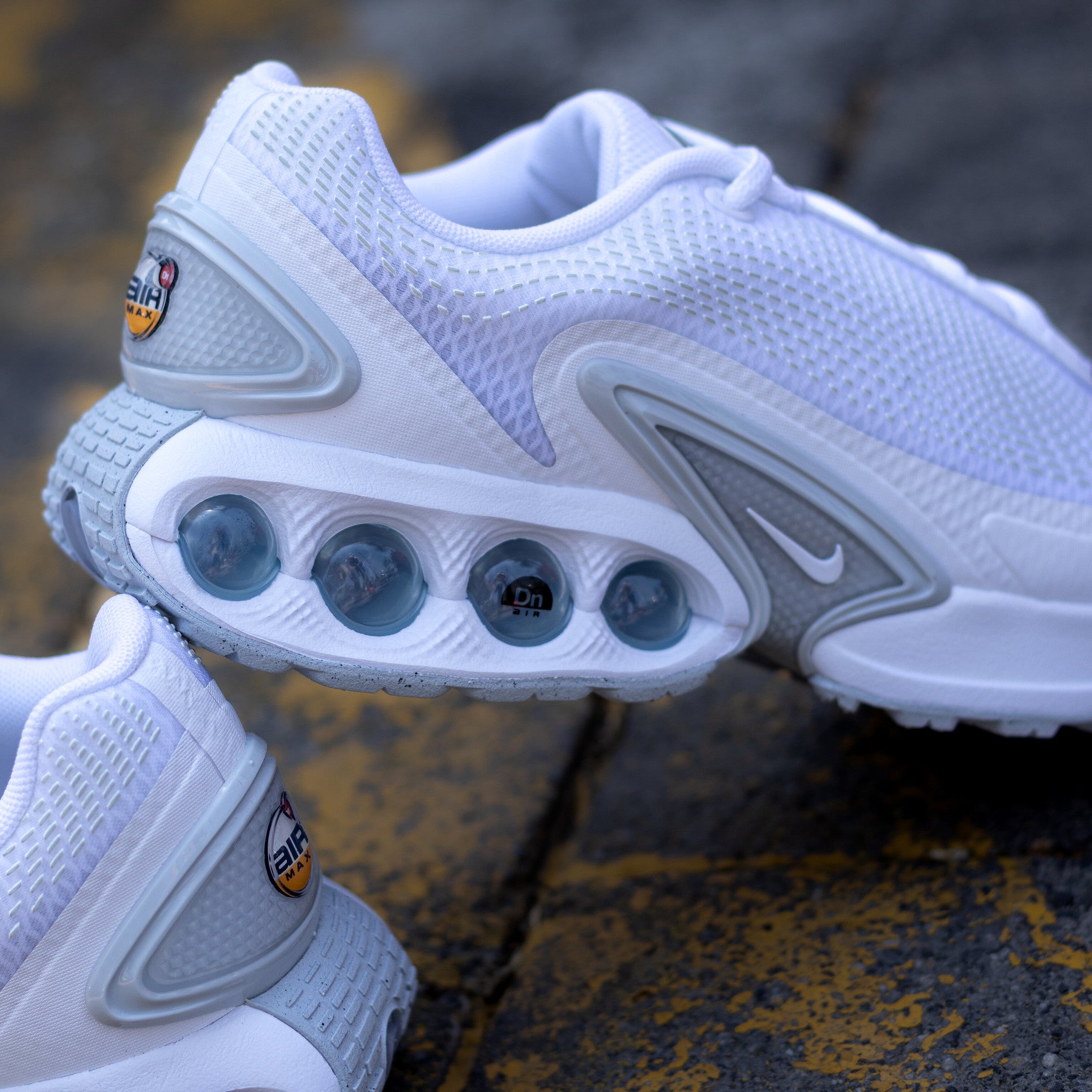 NIKE AIR MAX DN WHITE METALLIC SILVER W