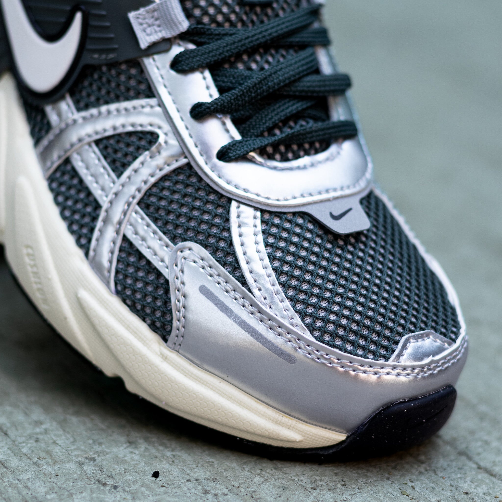 NIKE 2VK RUN VINTAGE GREEN