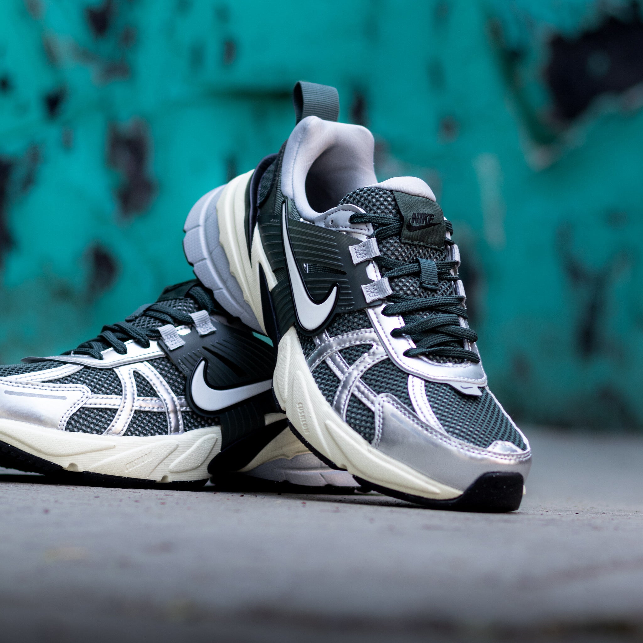 NIKE 2VK RUN VINTAGE GREEN