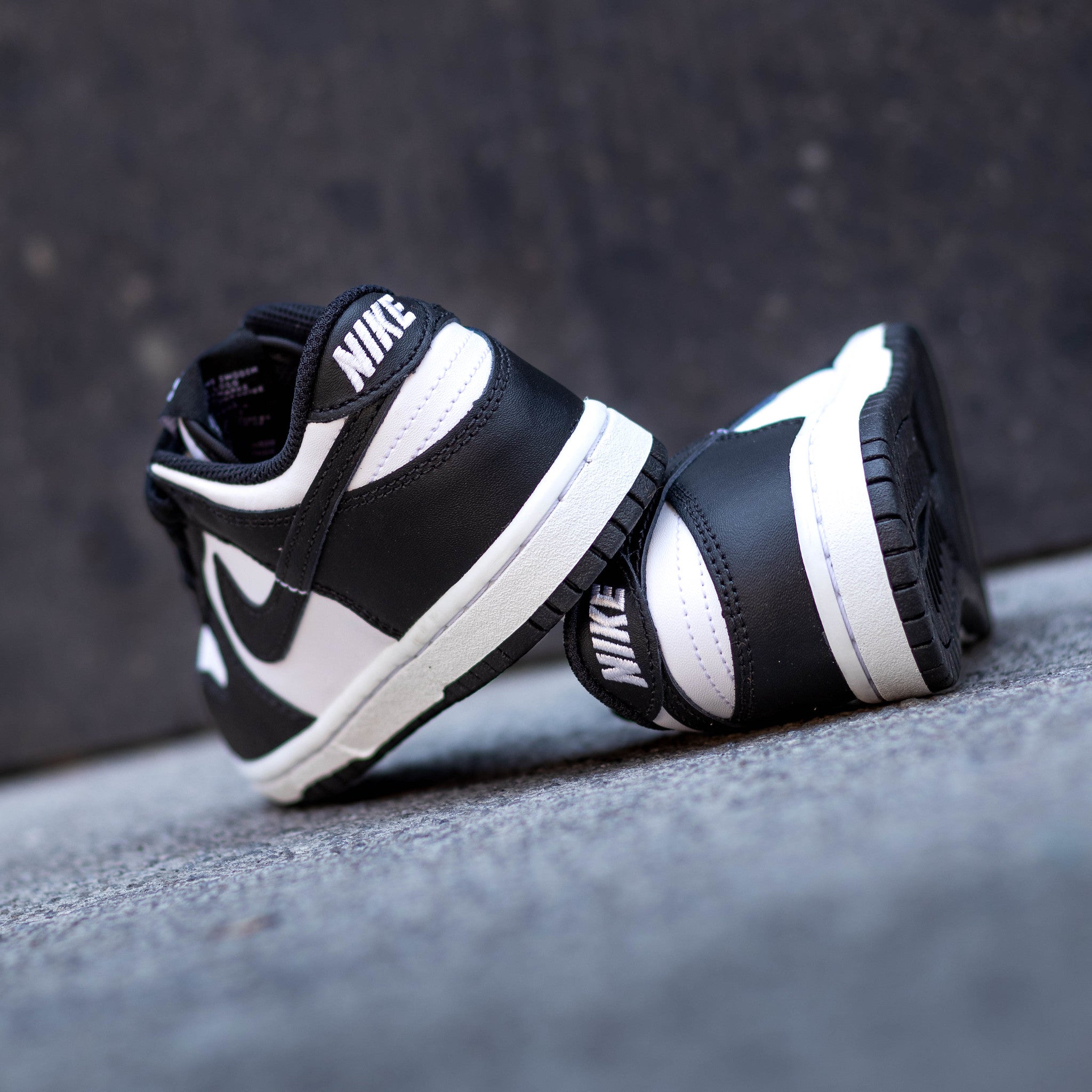 NIKE DUNK LOW PANDA PS