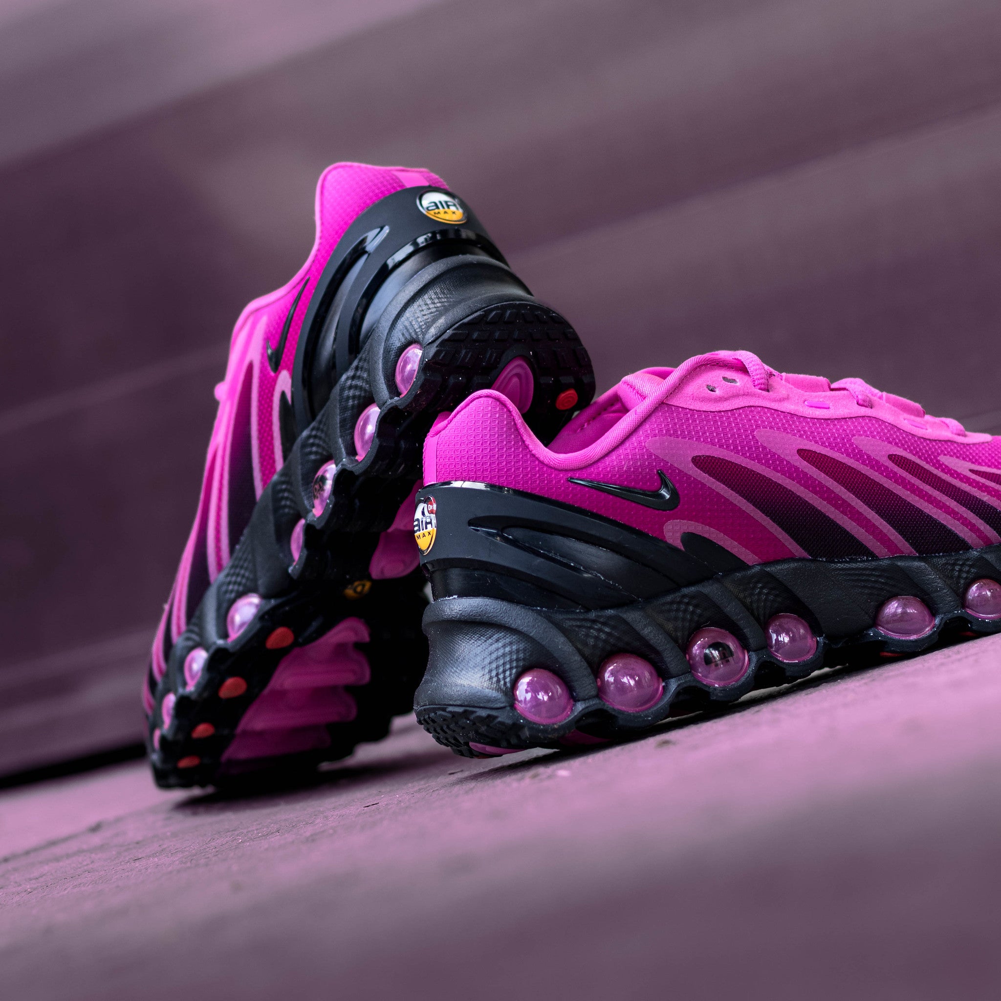 NIKE AIR MAX DN8 LASER FUCHSIA BLACK W