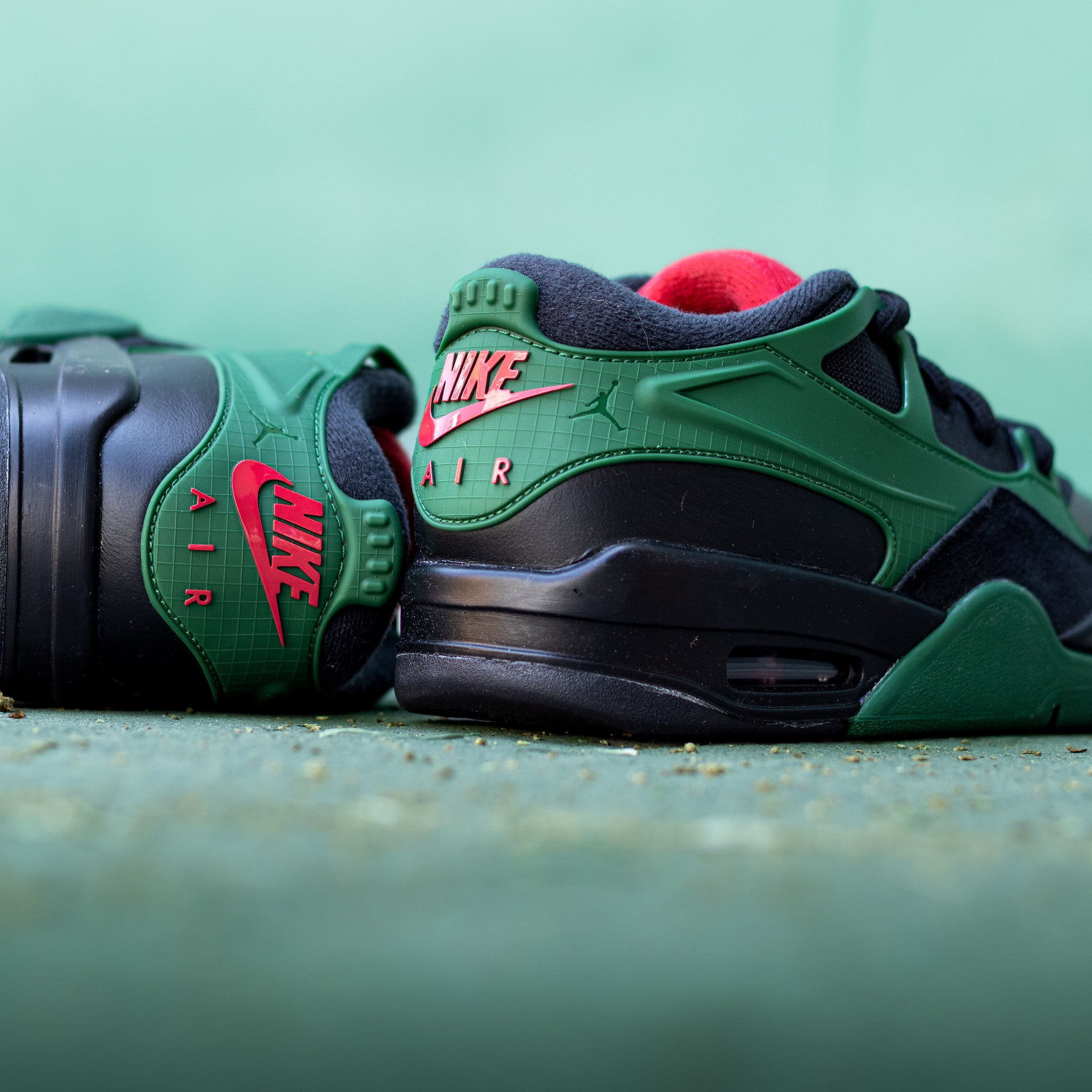 AIR JORDAN 4 RM BLACK VARSITY RED GS