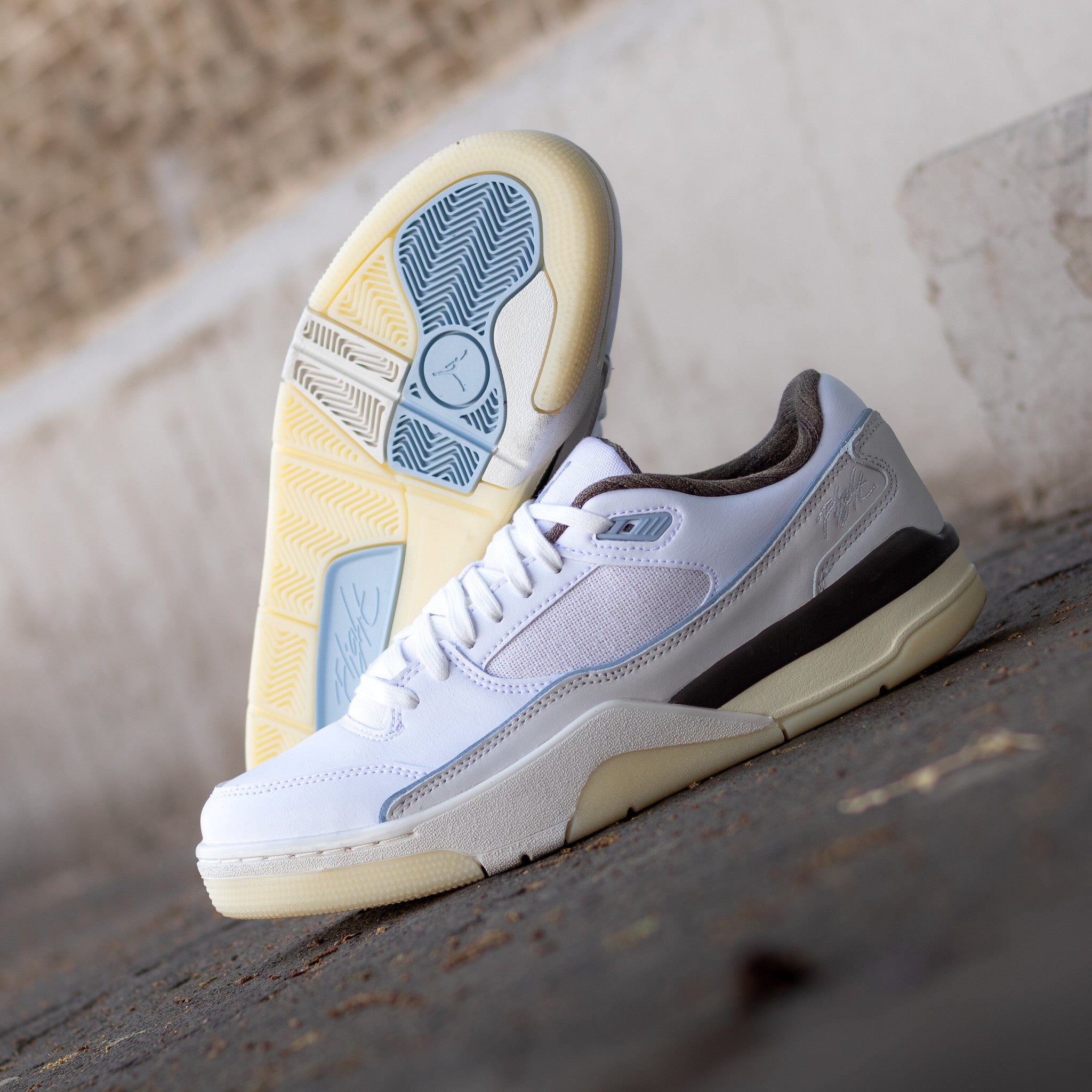 JORDAN FLIGHT COURT SAIL
