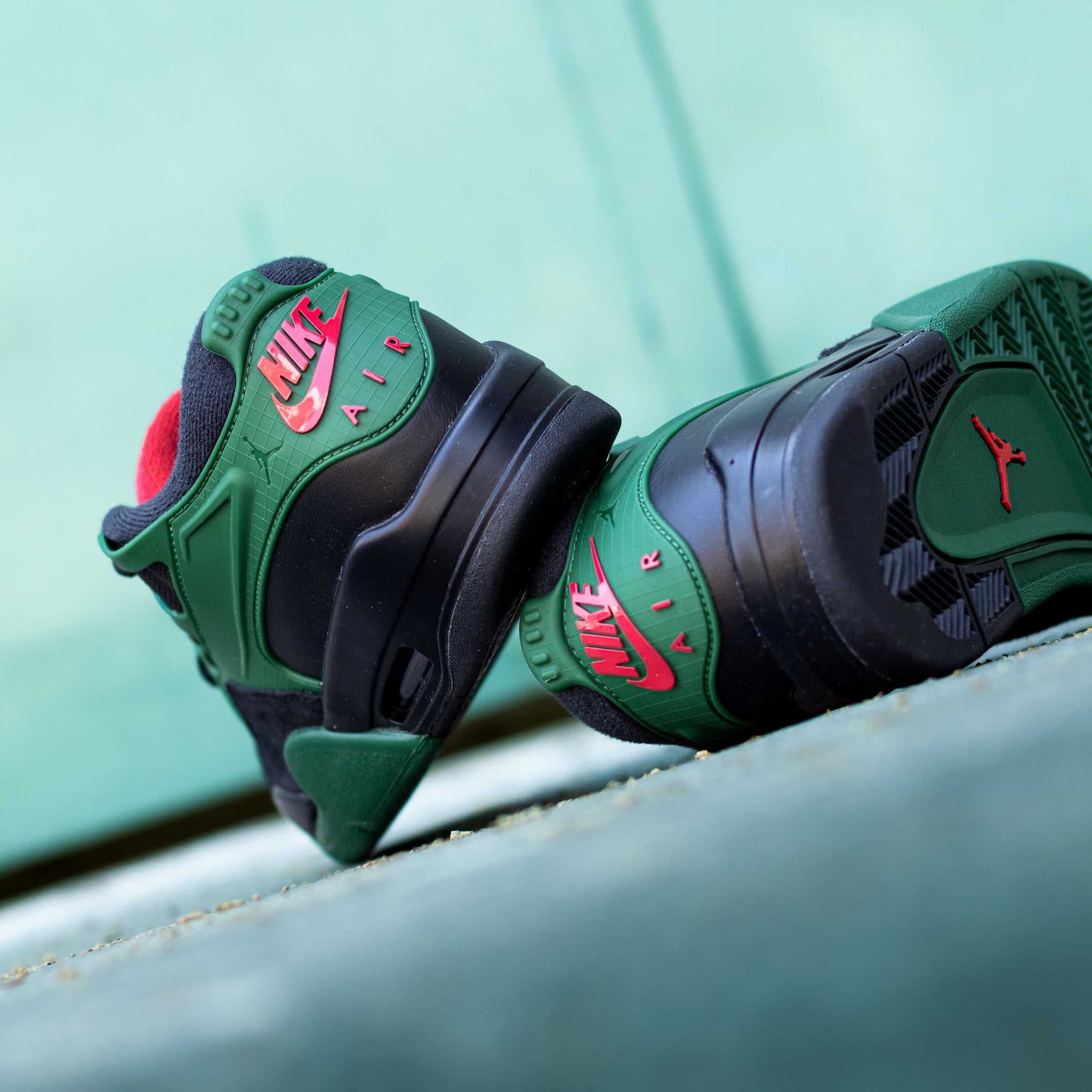 AIR JORDAN 4 RM BLACK VARSITY RED GS