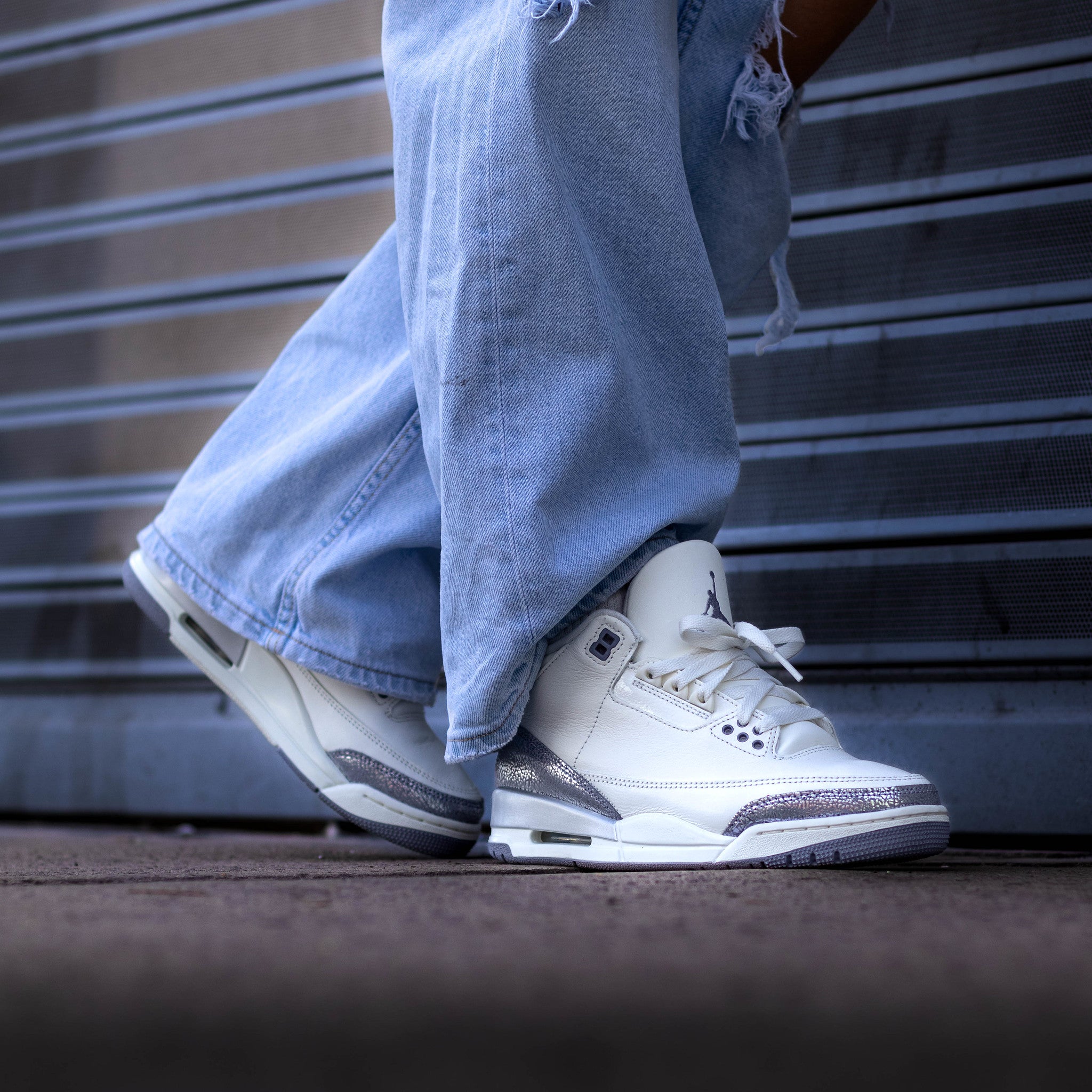 AIR JORDAN 3 SAIL METALLIC SILVER W