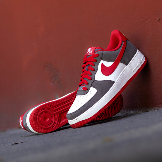 NIKE AIR FORCE ONE LOW LV8 CAVE STONE RED