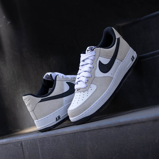 NIKE AIR FORCE ONE LOW LV8 WHITE SAIL BLACK