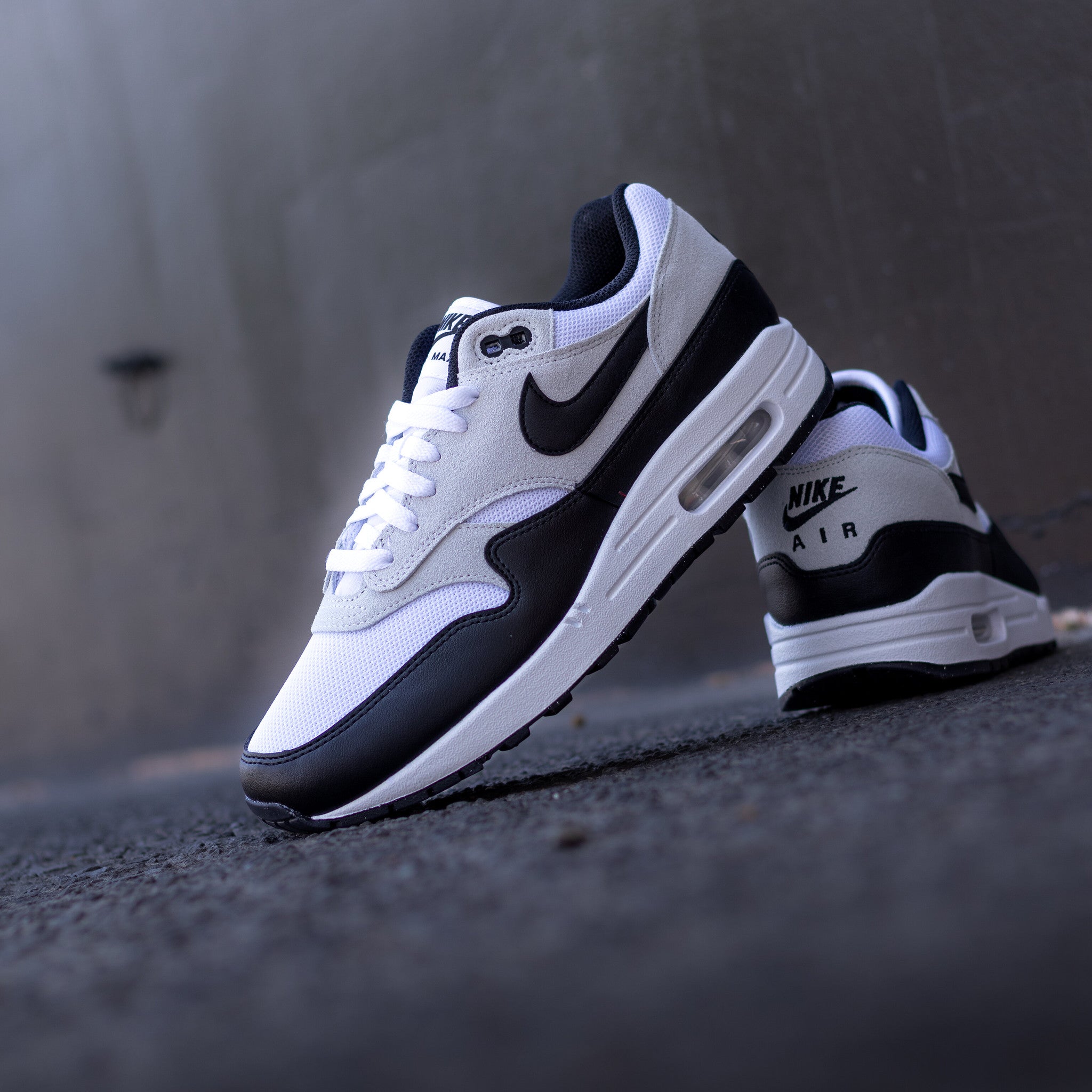 NIKE AIR MAX ONE ESSENTIAL SUMMIT BLACK