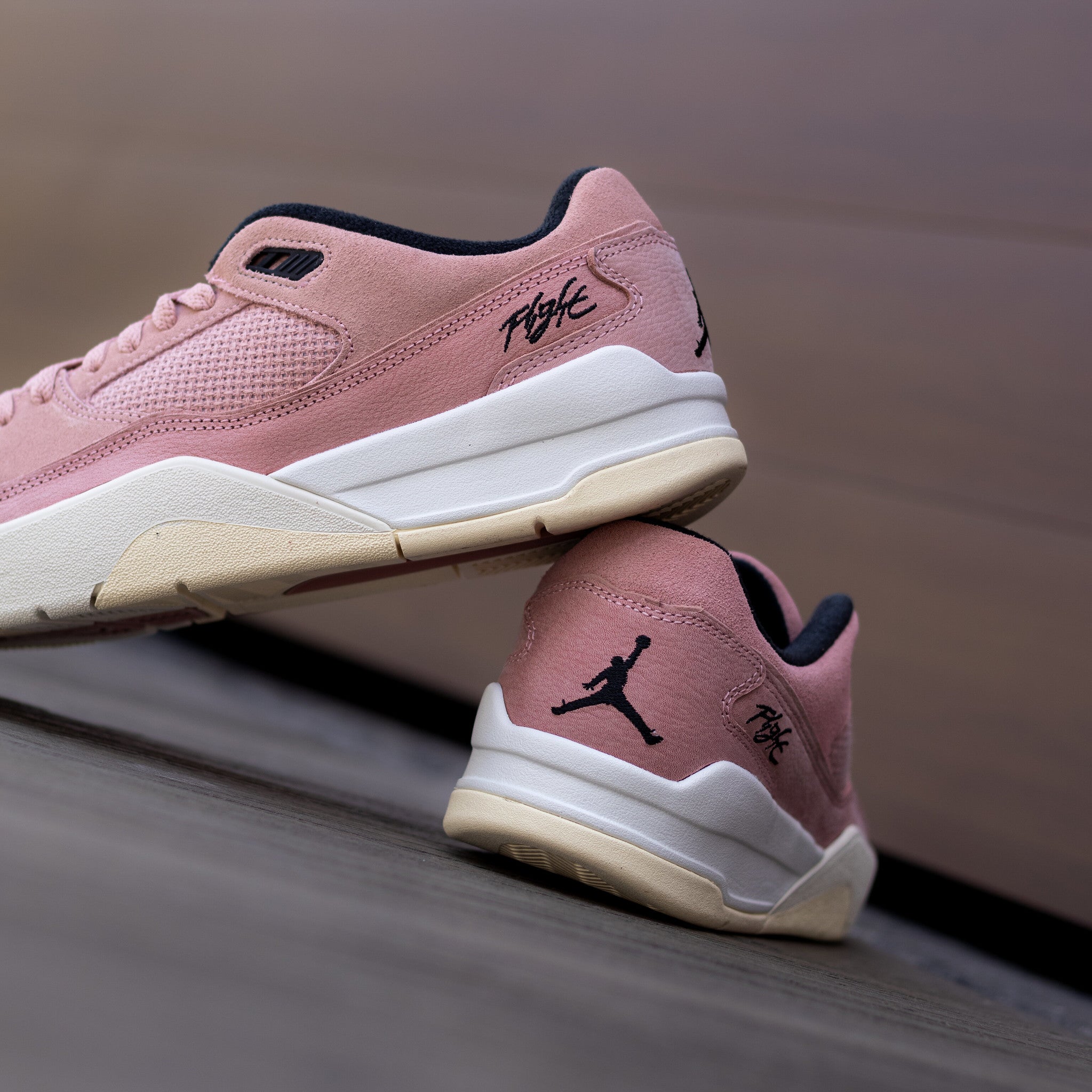 JORDAN FLIGTH COURT PINK SAIL